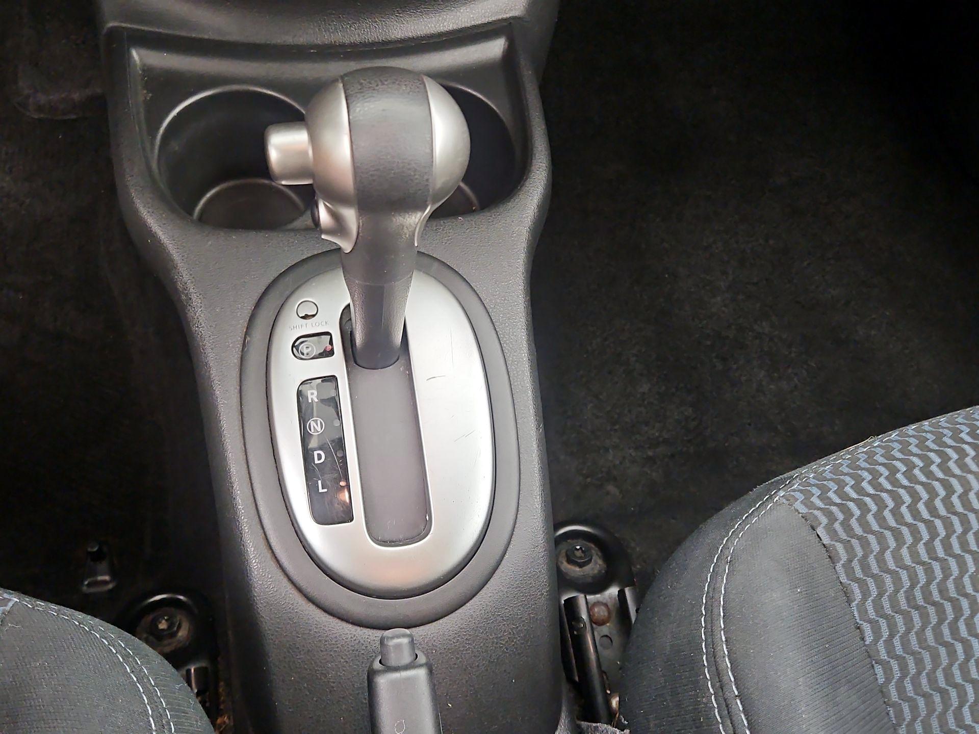 Thumbnail: 2016 Nissan Versa Note - 17