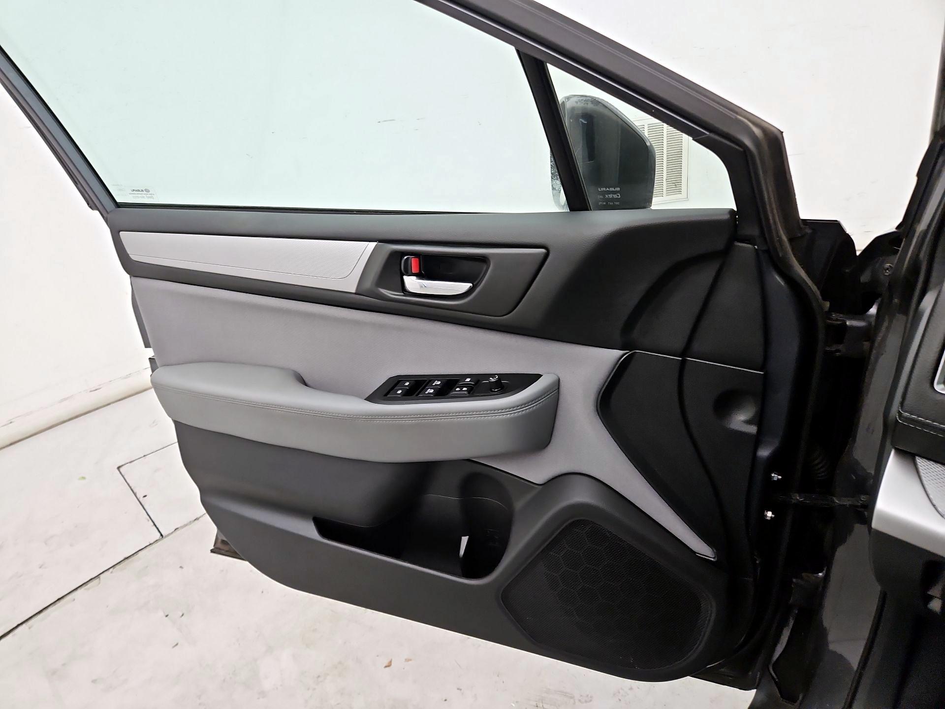 Thumbnail: 2019 Subaru Outback - 10