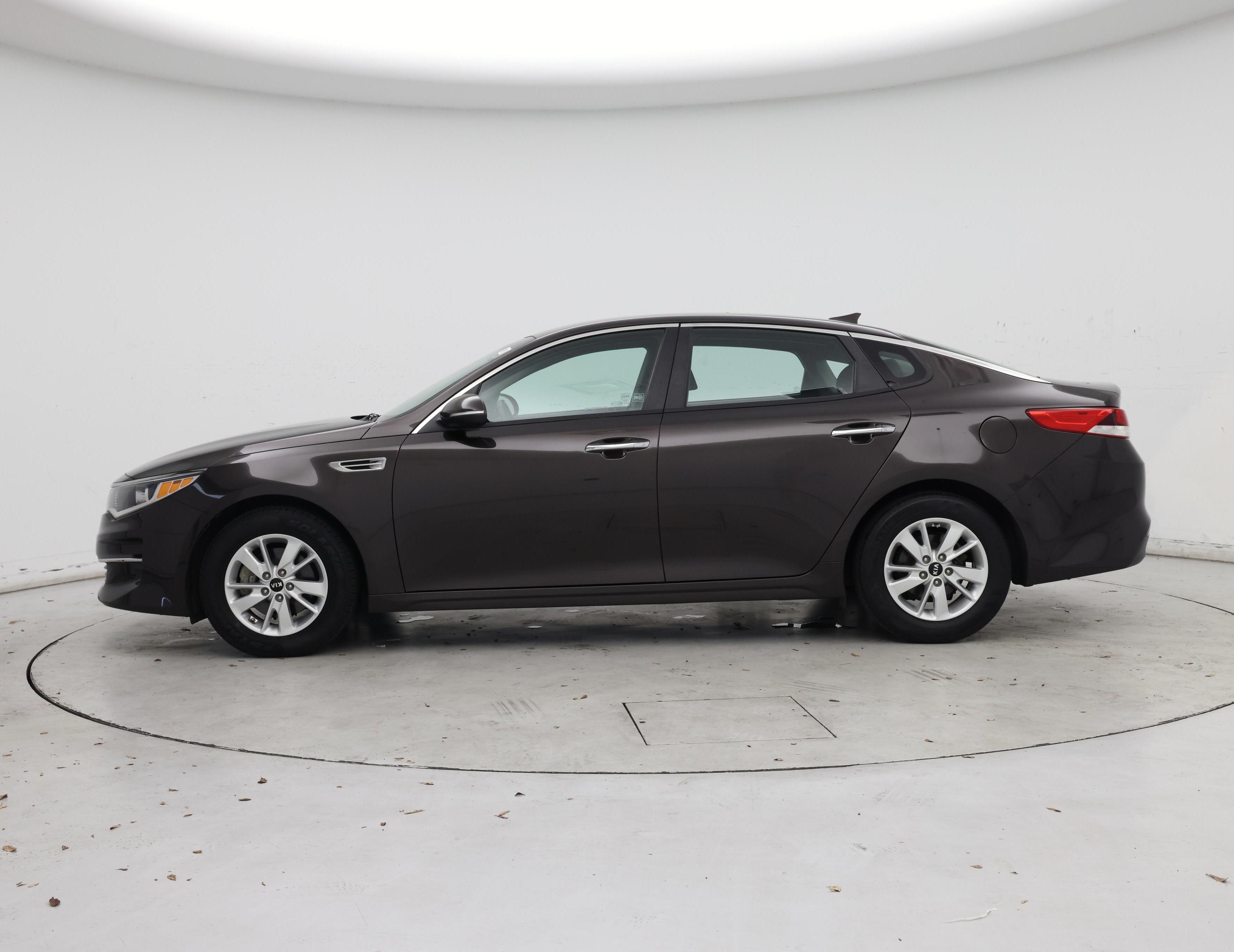 Thumbnail: 2018 Kia Optima - 3