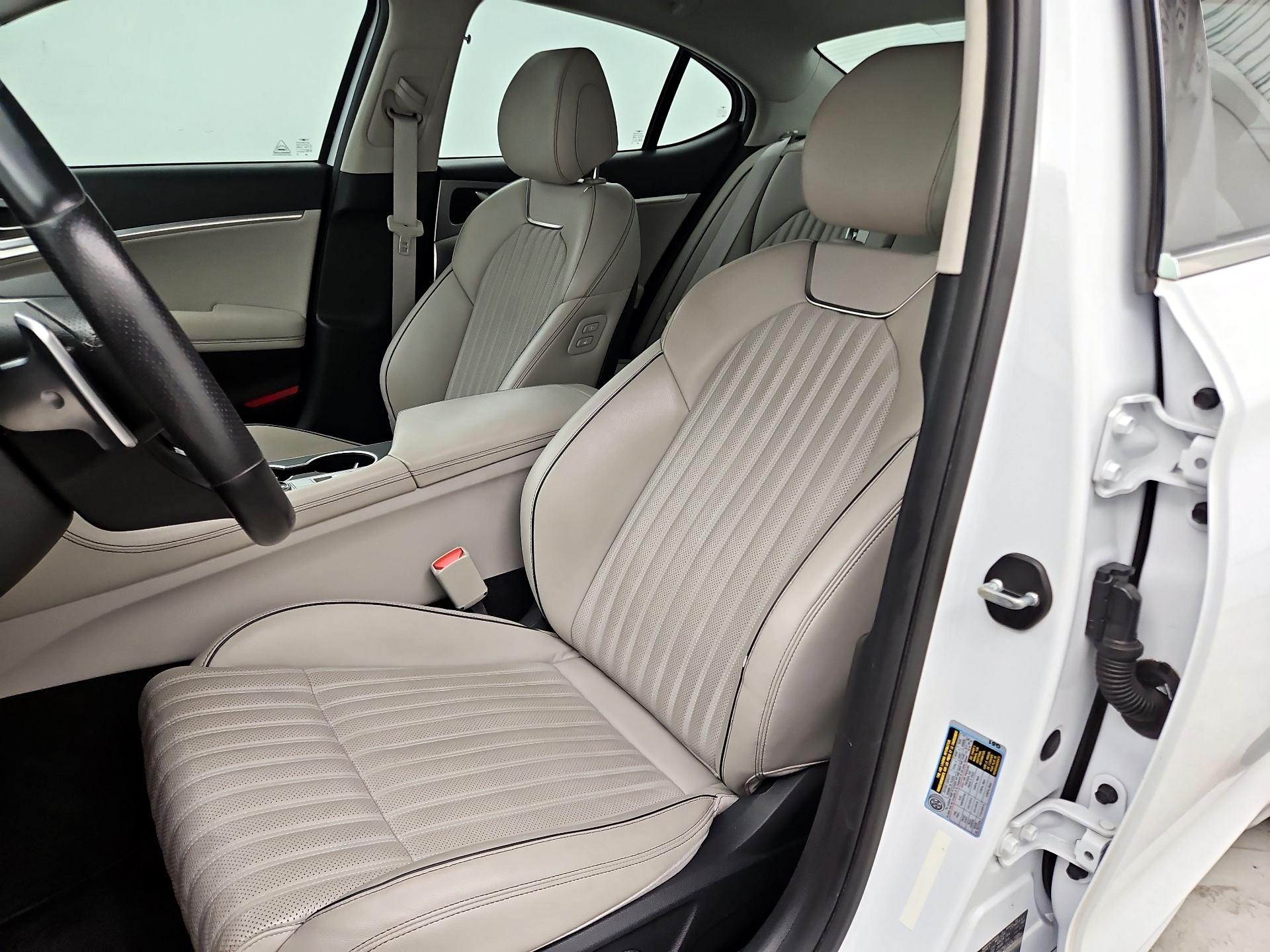 Thumbnail: 2019 Genesis G70 - 11