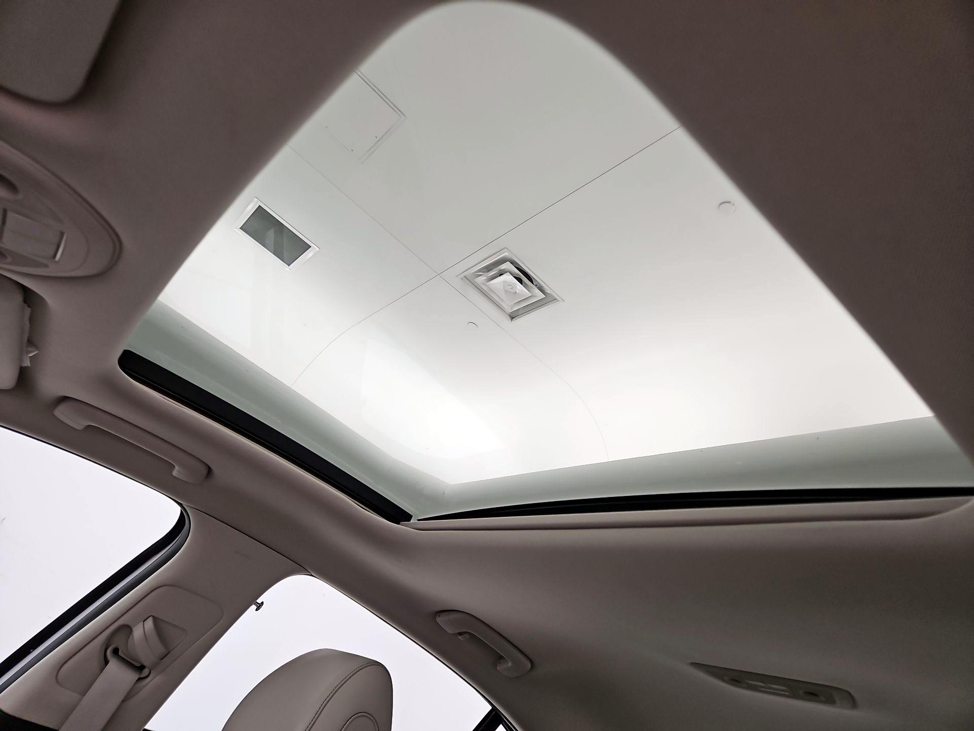 Thumbnail: 2019 Genesis G70 - 20