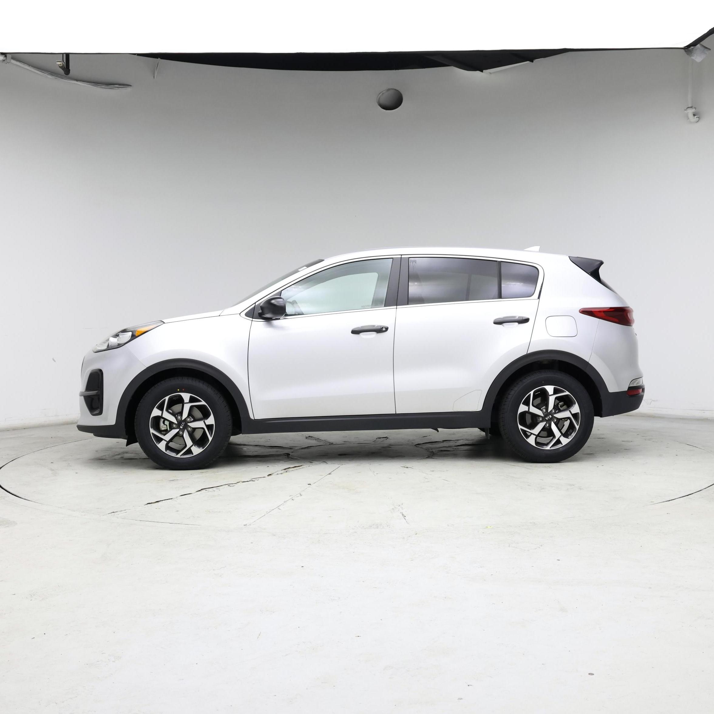 Thumbnail: 2022 Kia Sportage - 3