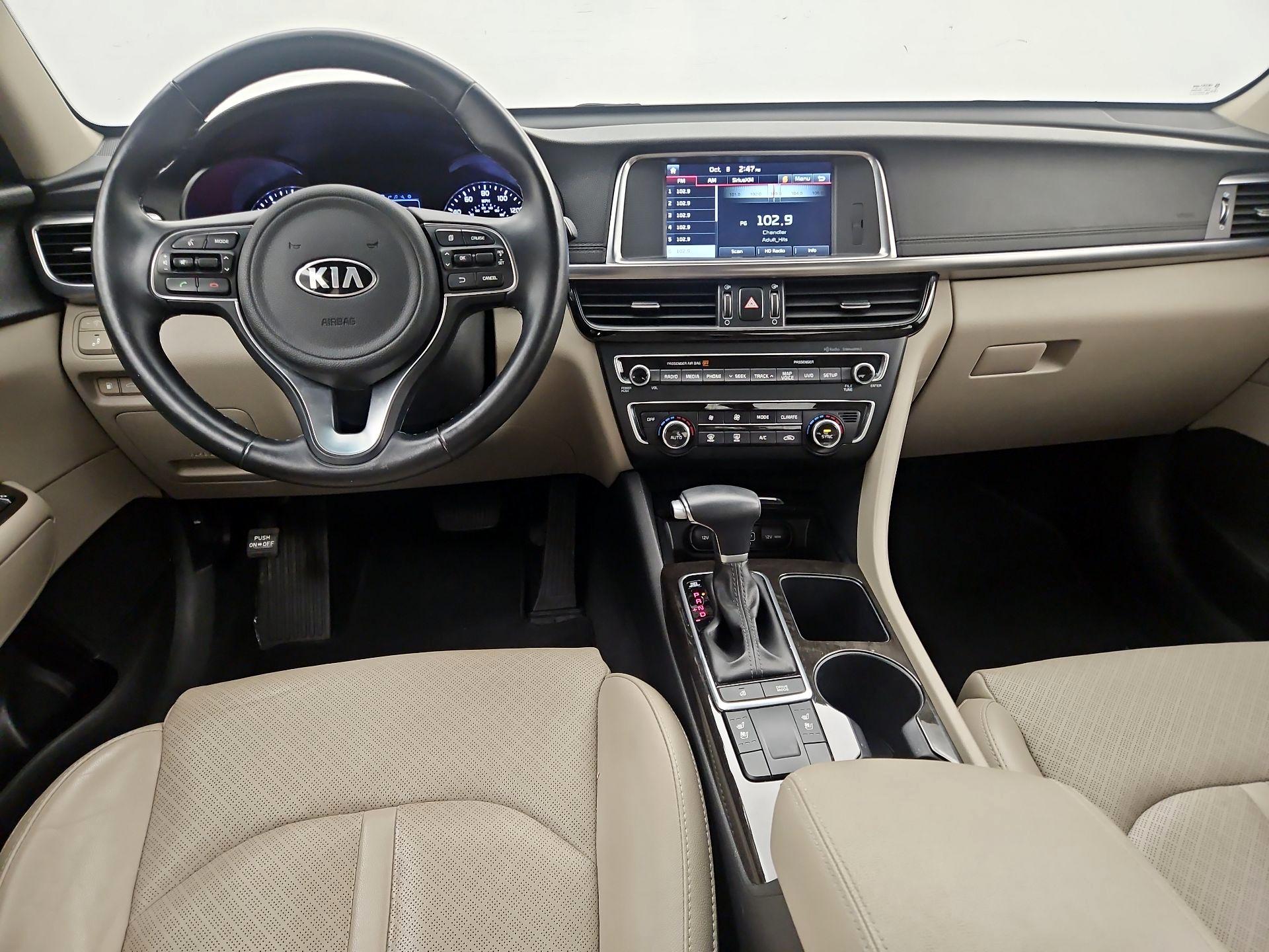 Thumbnail: 2017 Kia Optima - 9