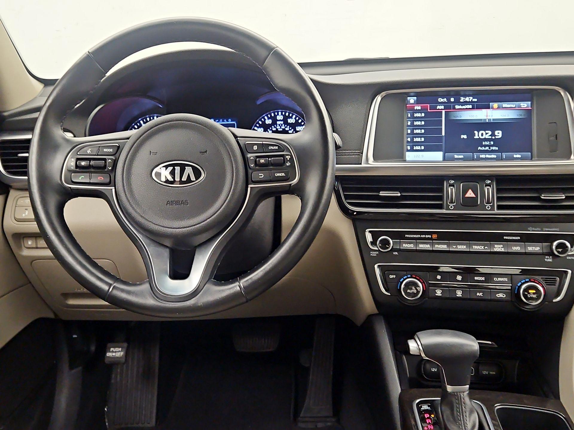 Thumbnail: 2017 Kia Optima - 10