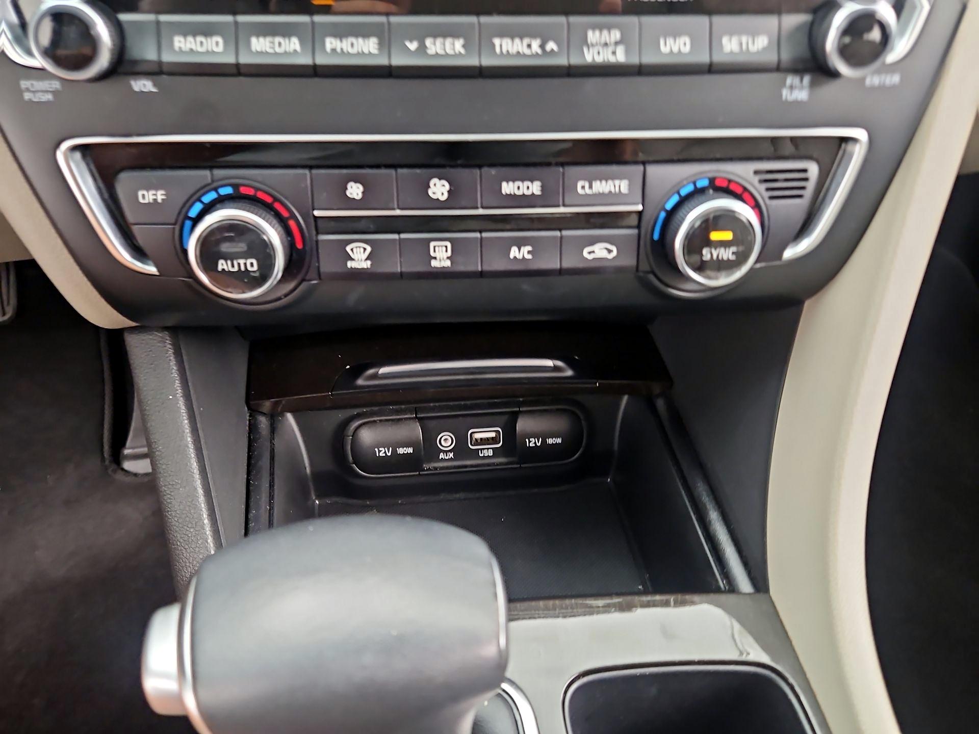 Thumbnail: 2017 Kia Optima - 16