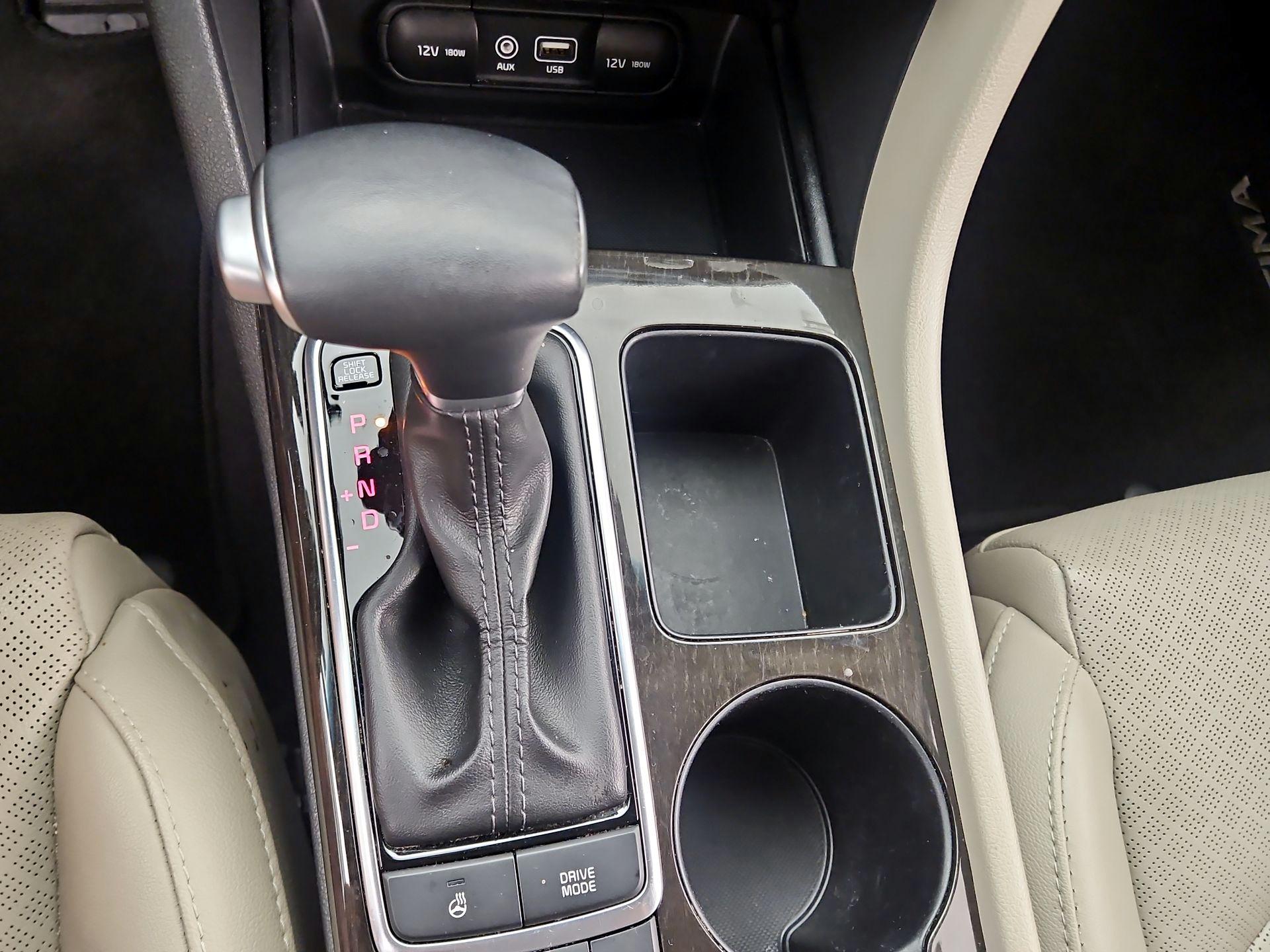 Thumbnail: 2017 Kia Optima - 17