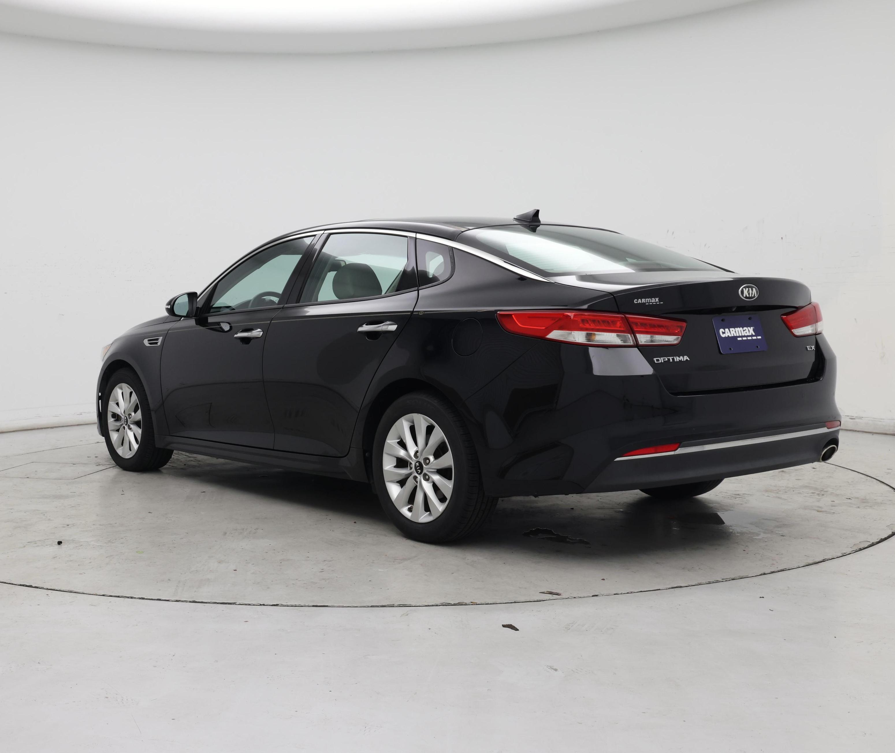 Thumbnail: 2017 Kia Optima - 2