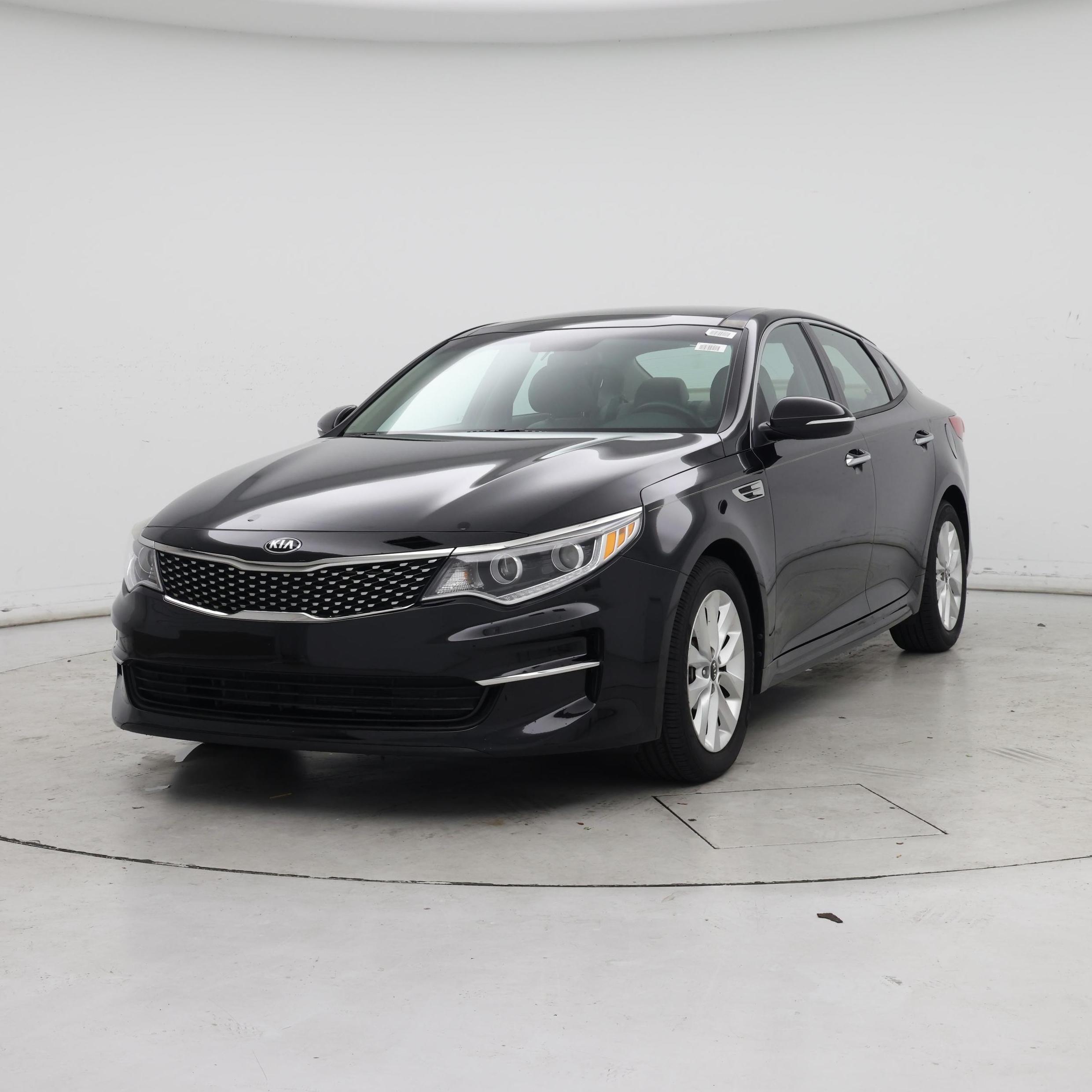 Thumbnail: 2017 Kia Optima - 4