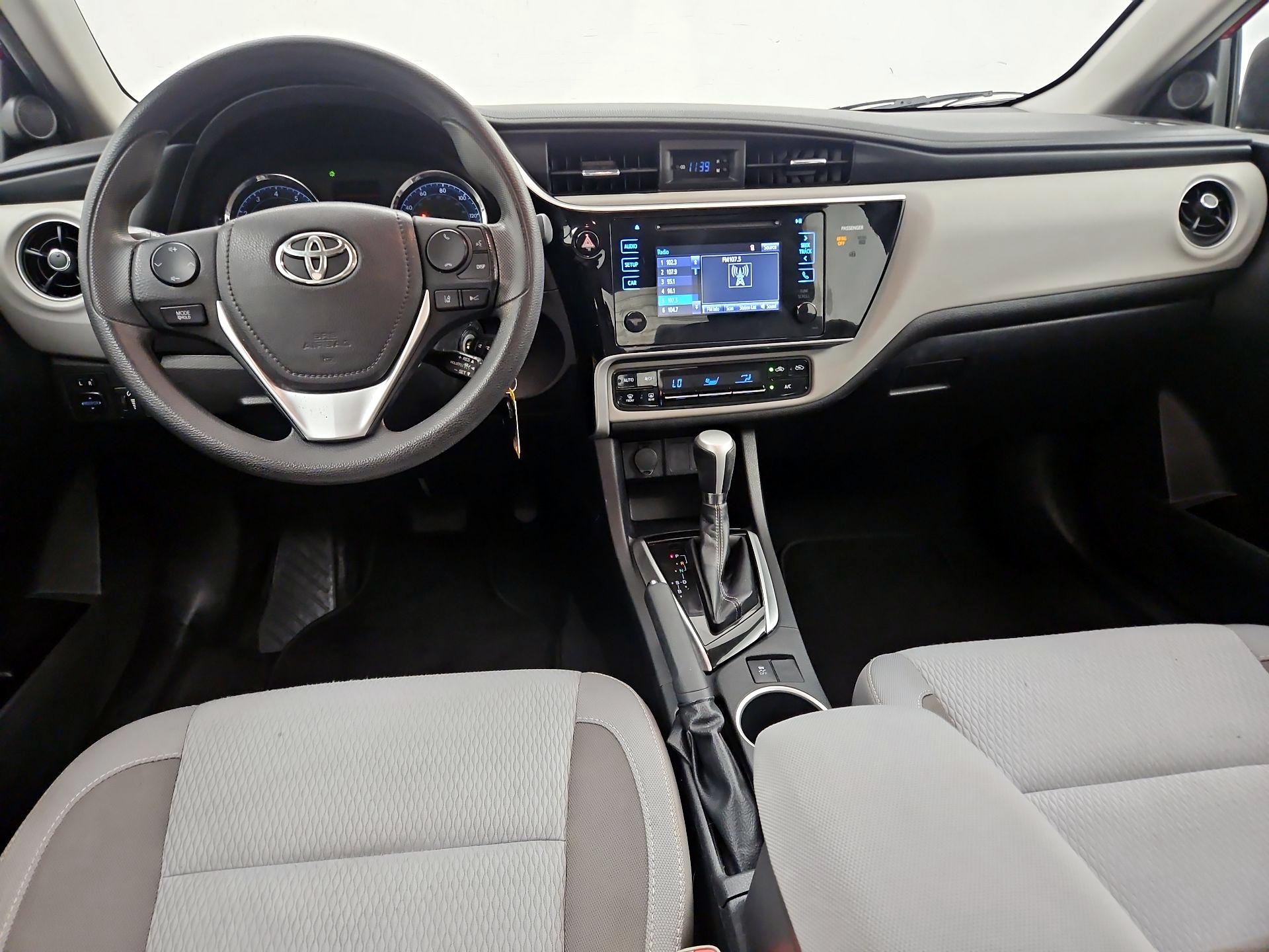 Thumbnail: 2017 Toyota Corolla - 9