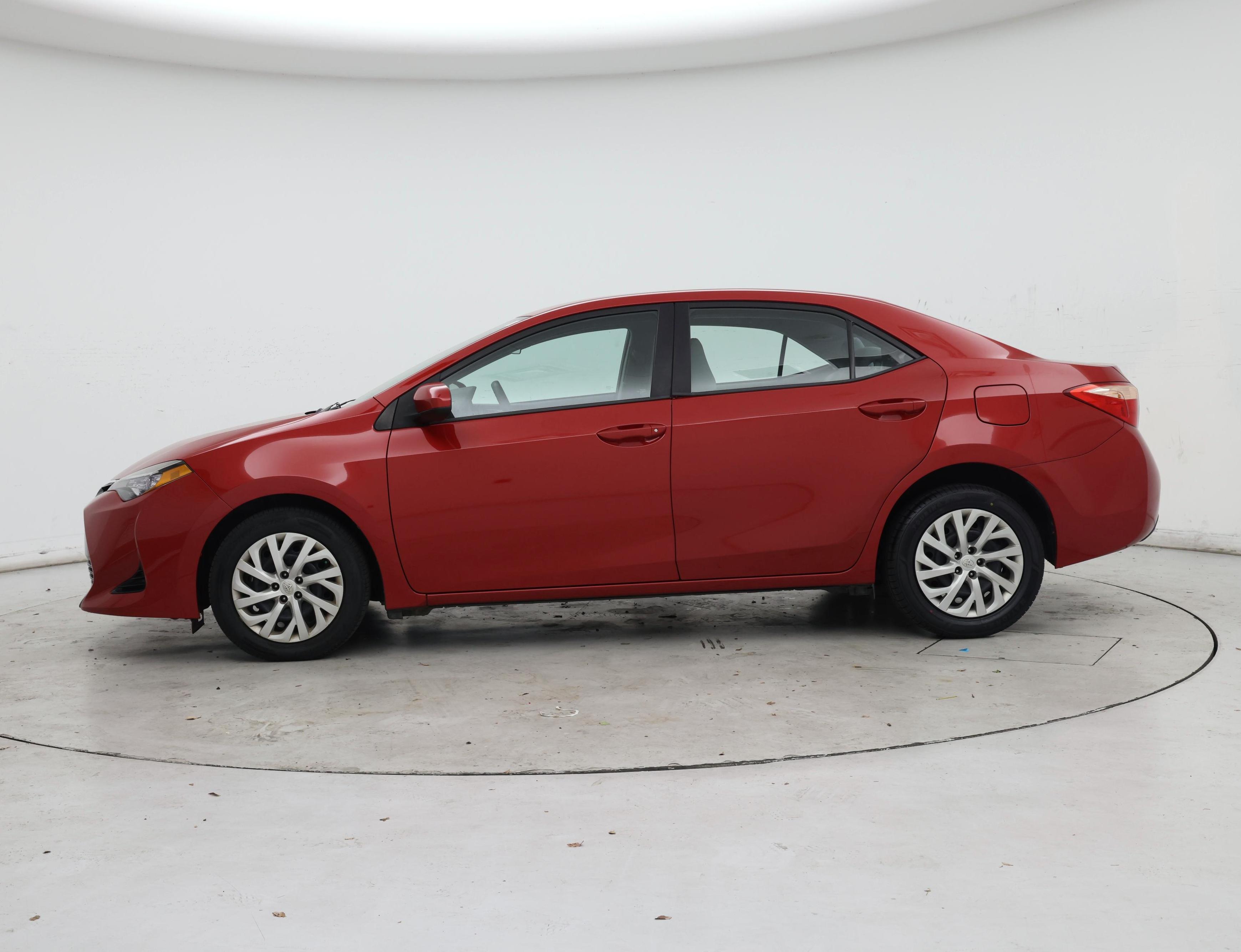 Thumbnail: 2017 Toyota Corolla - 3