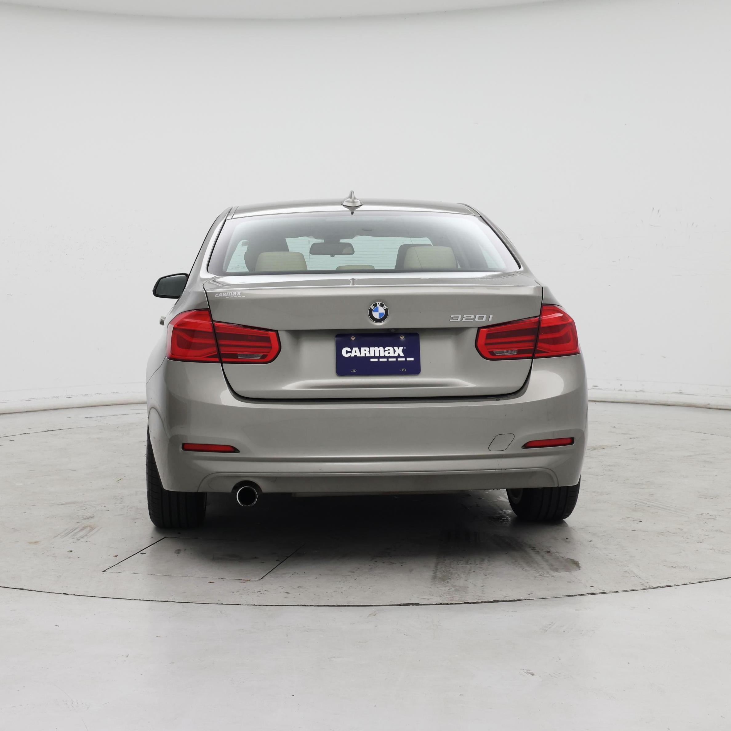 Thumbnail: 2018 BMW 3 Series - 6