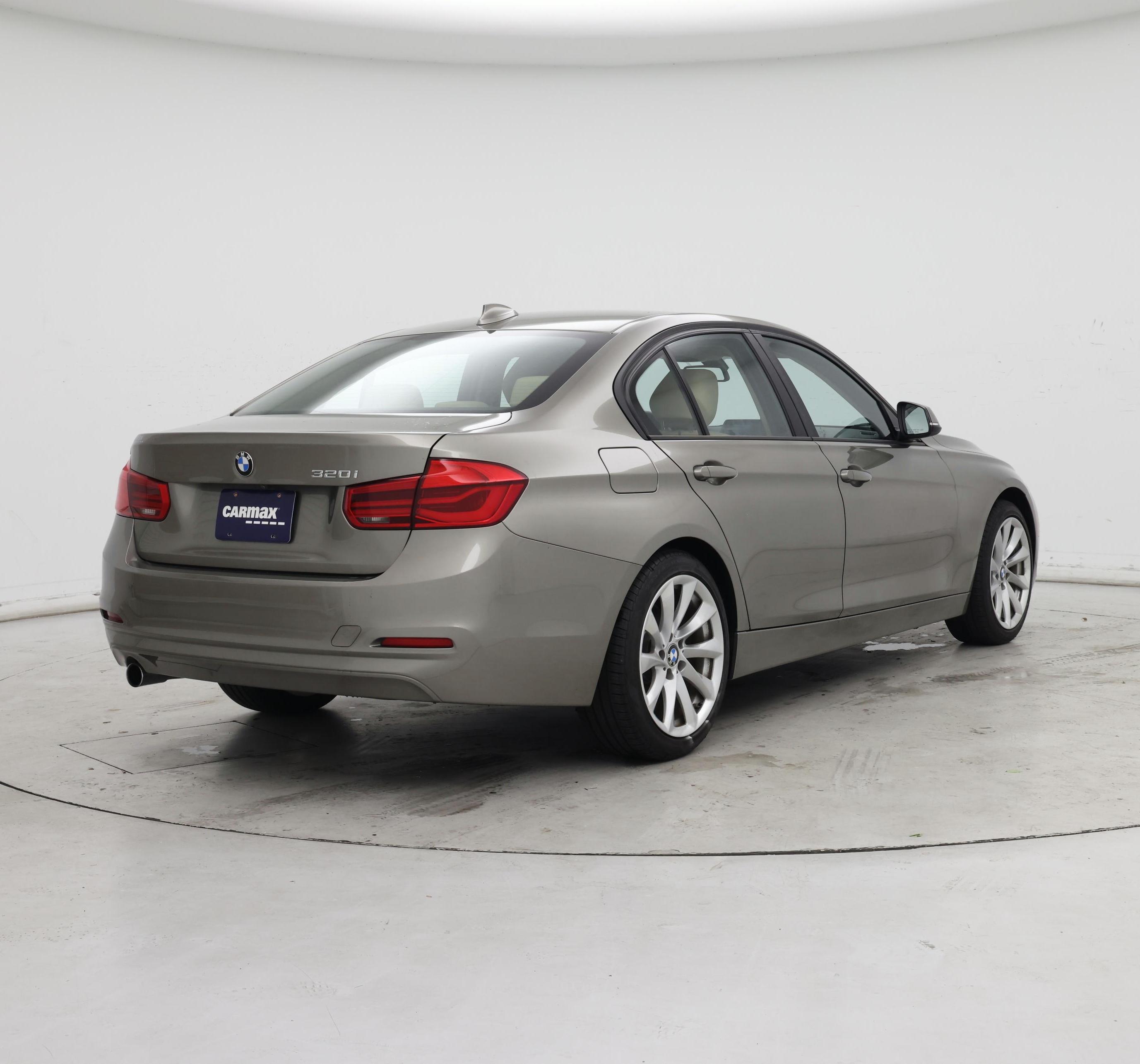 Thumbnail: 2018 BMW 3 Series - 8