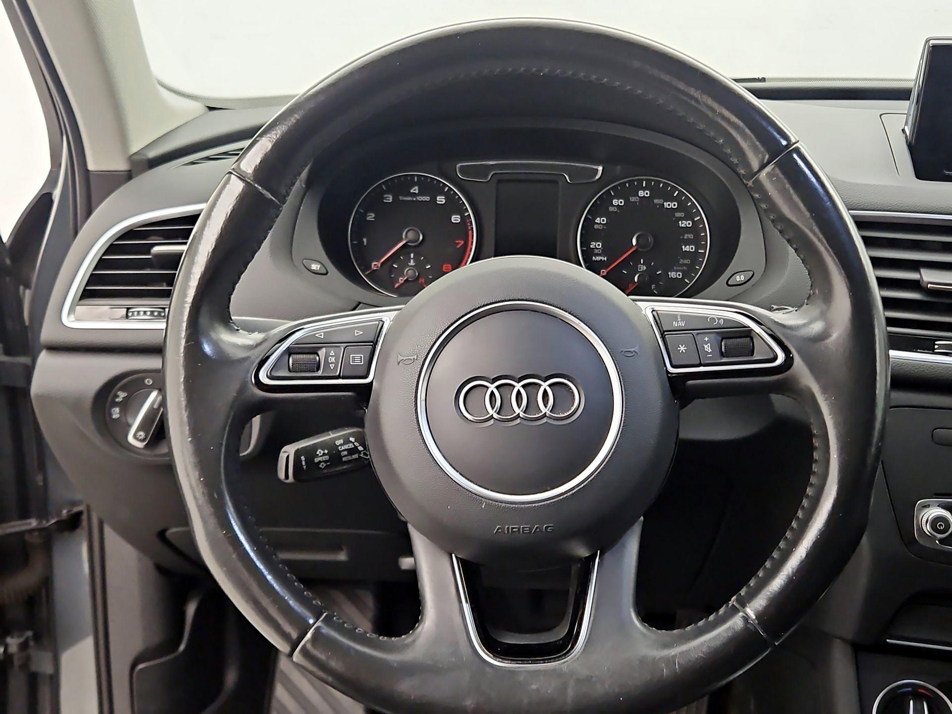 Thumbnail: 2017 Audi Q3 - 10