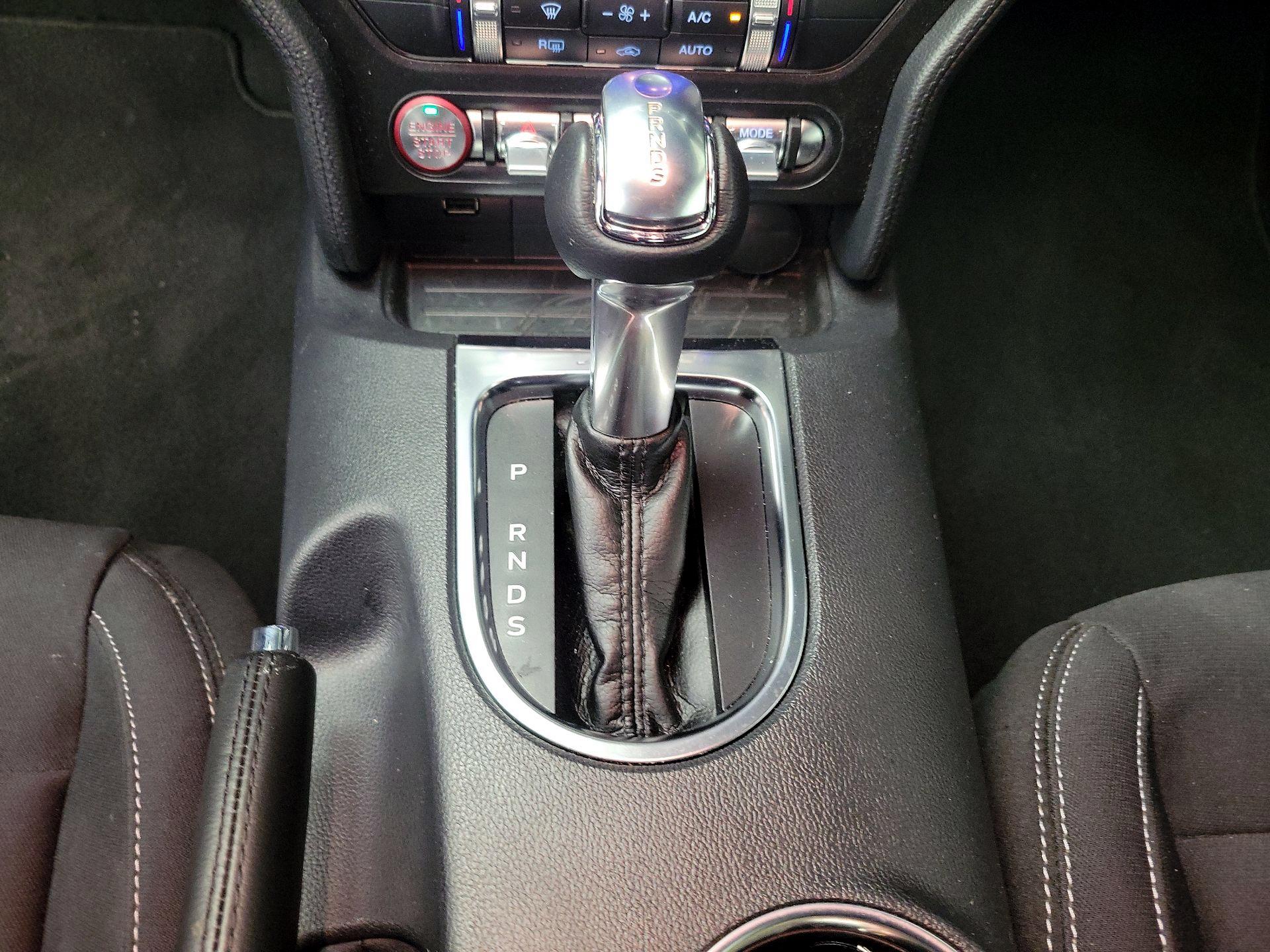 Thumbnail: 2022 Ford Mustang - 17