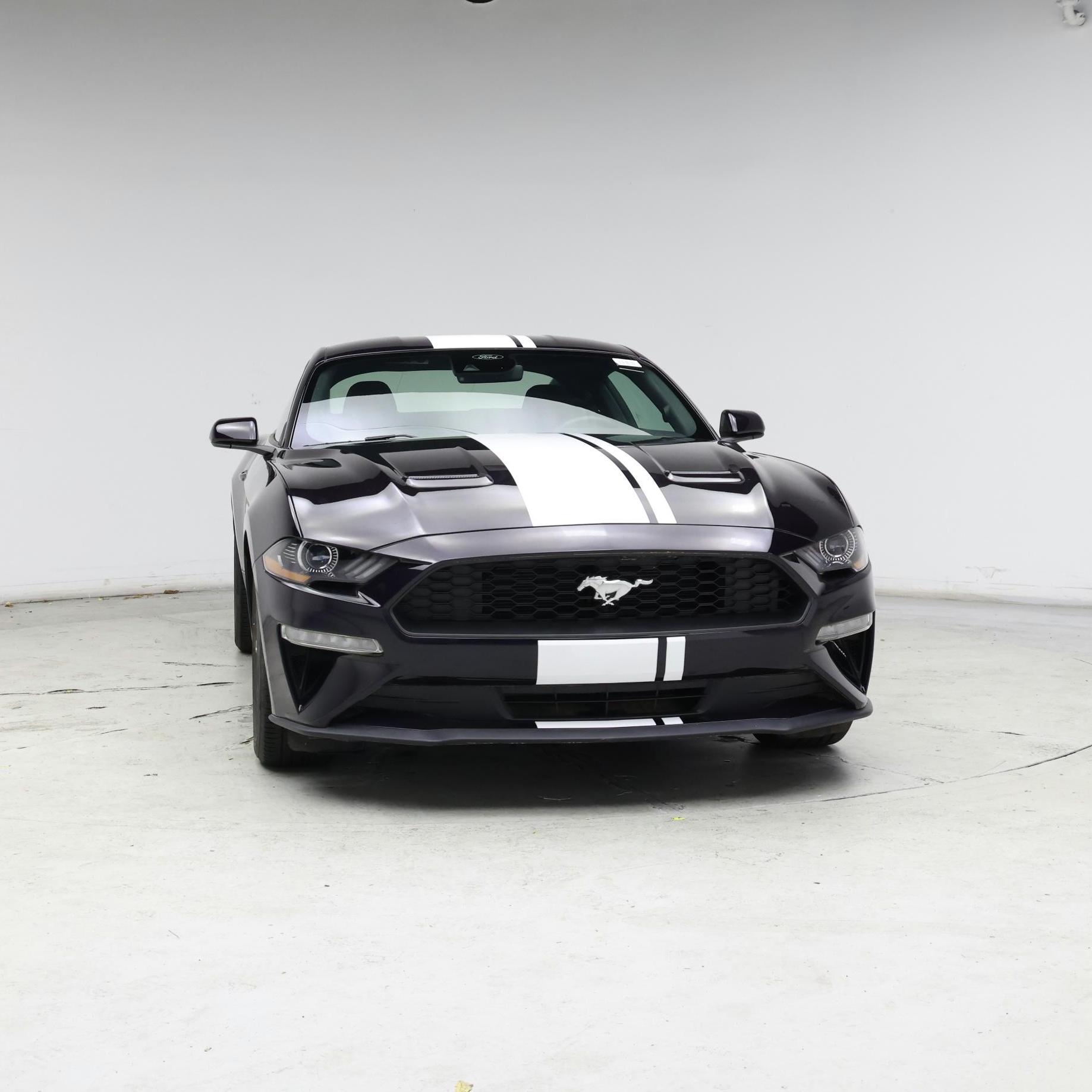 Thumbnail: 2022 Ford Mustang - 5