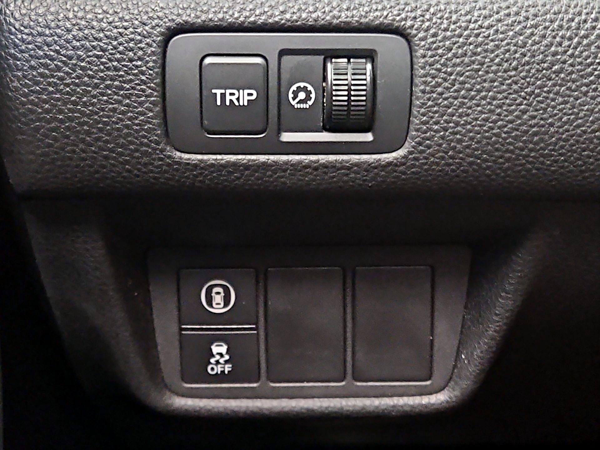 Thumbnail: 2018 Honda Accord - 13