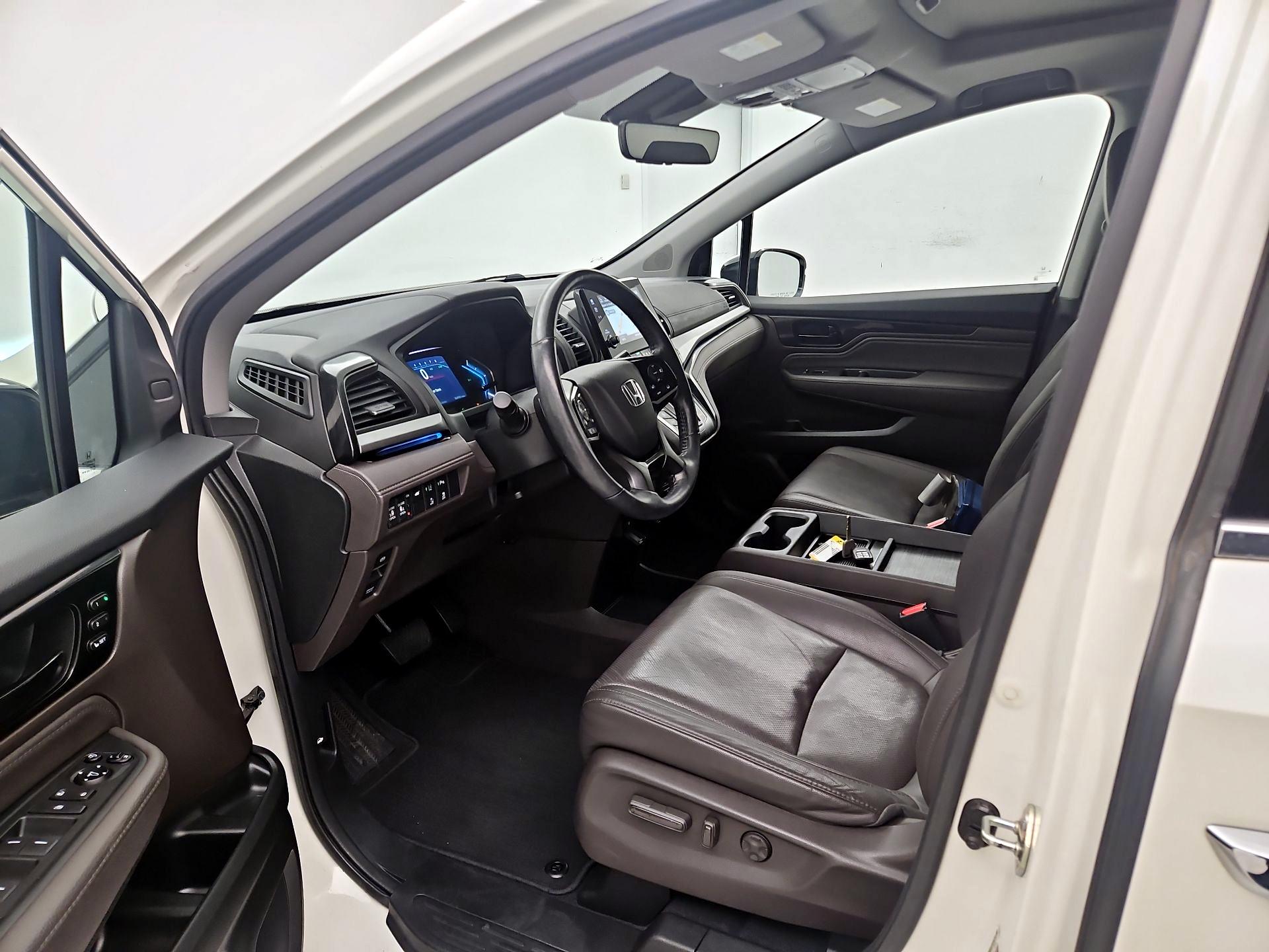 Thumbnail: 2018 Honda Odyssey - 9