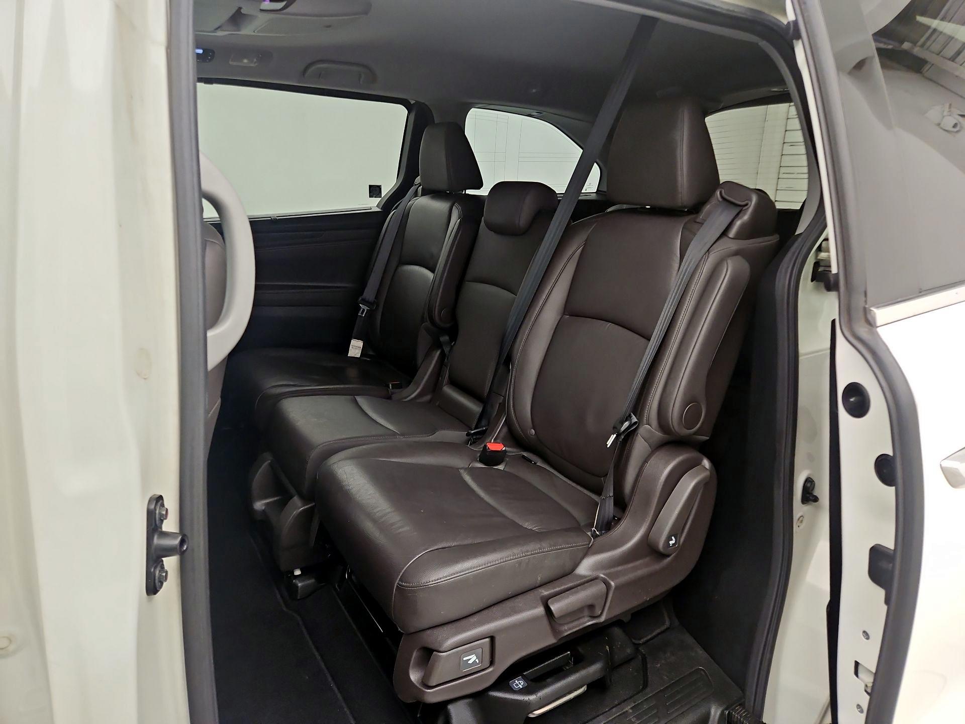 Thumbnail: 2018 Honda Odyssey - 19