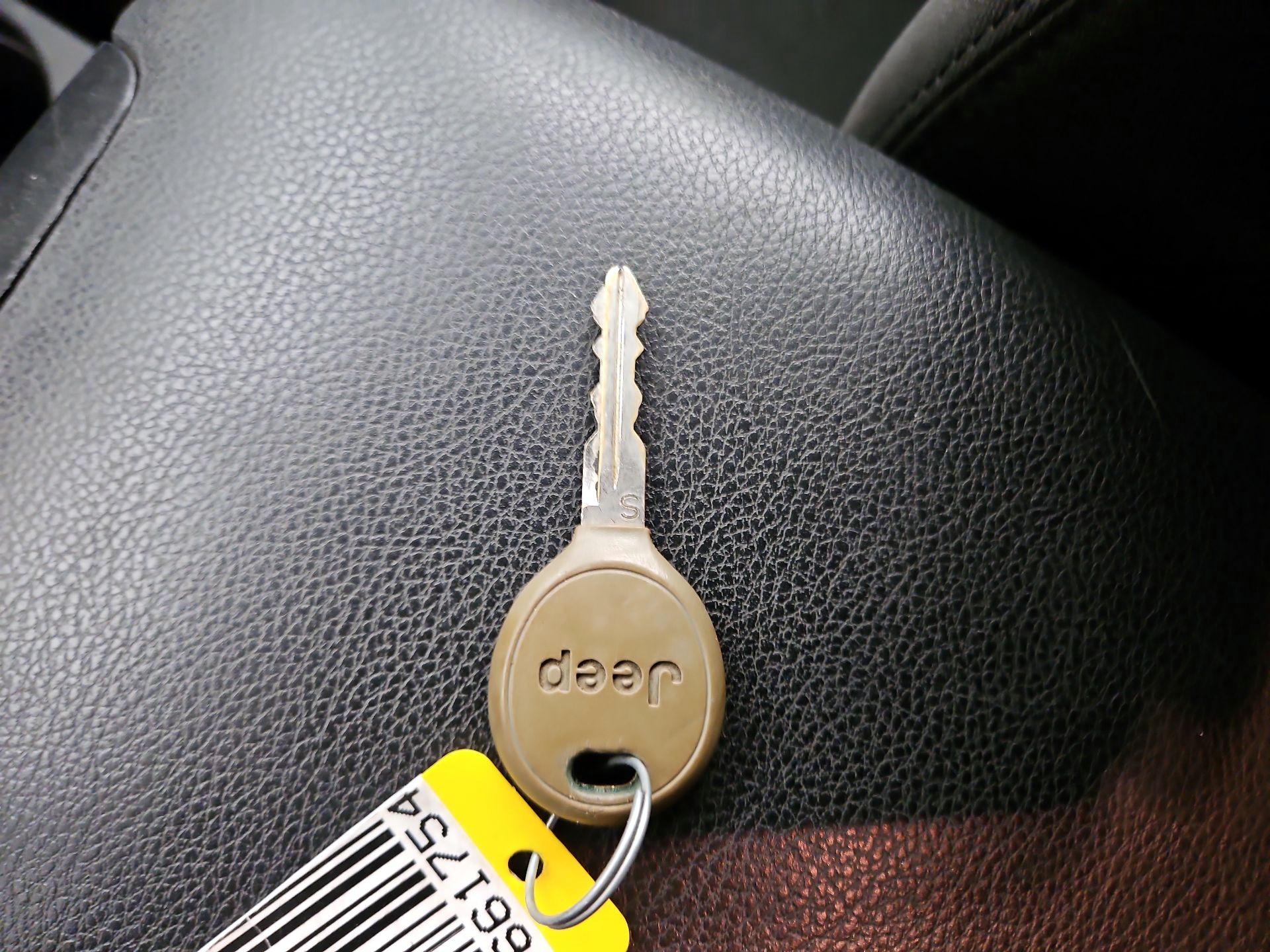 Thumbnail: 2015 Jeep Wrangler - 20