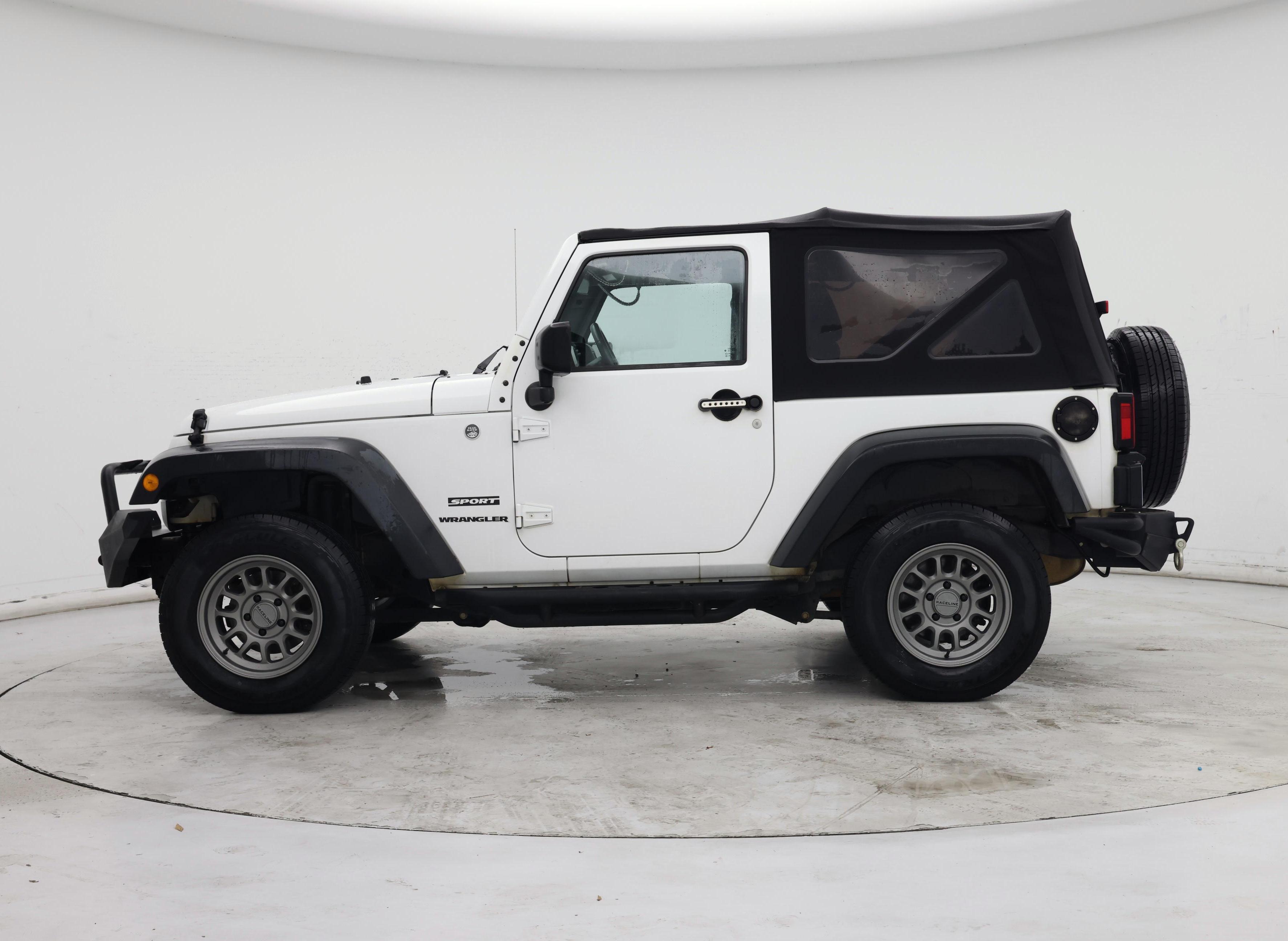 Thumbnail: 2015 Jeep Wrangler - 3