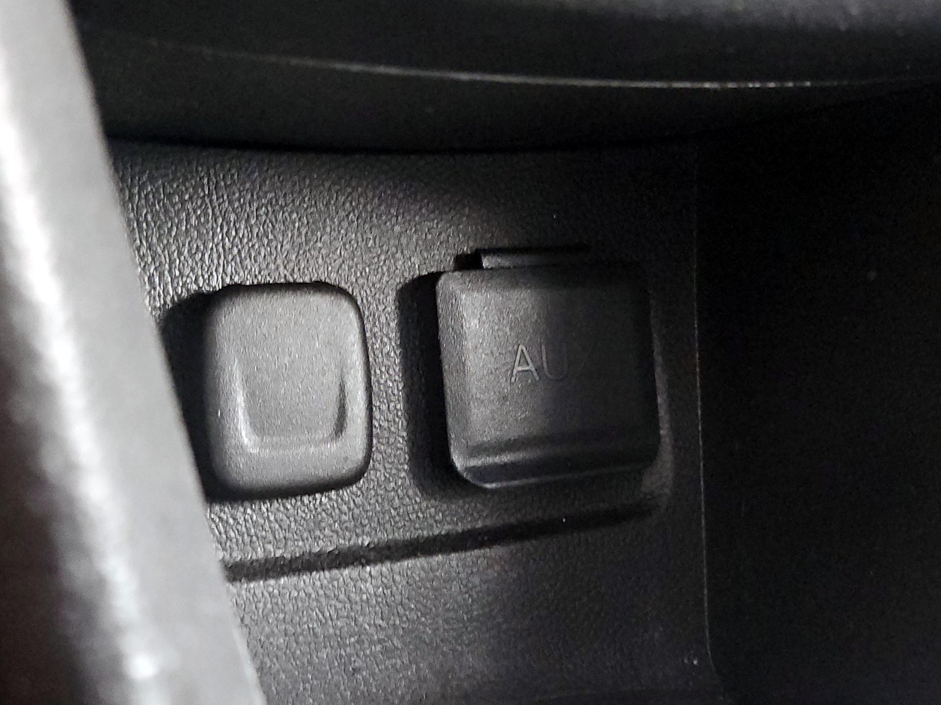 Thumbnail: 2016 Buick Encore - 18