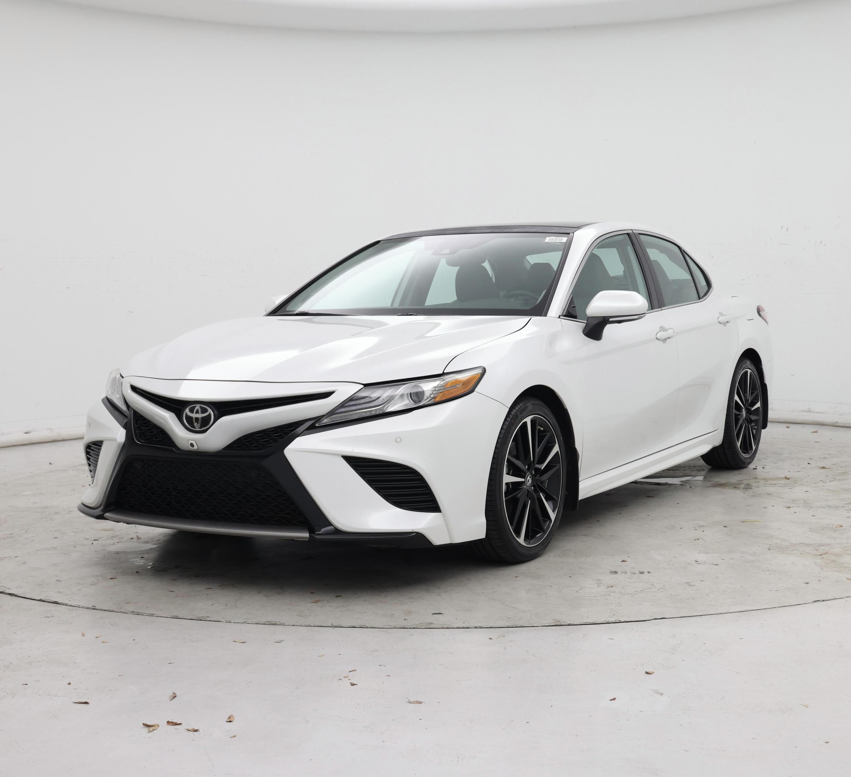 Thumbnail: 2019 Toyota Camry - 4