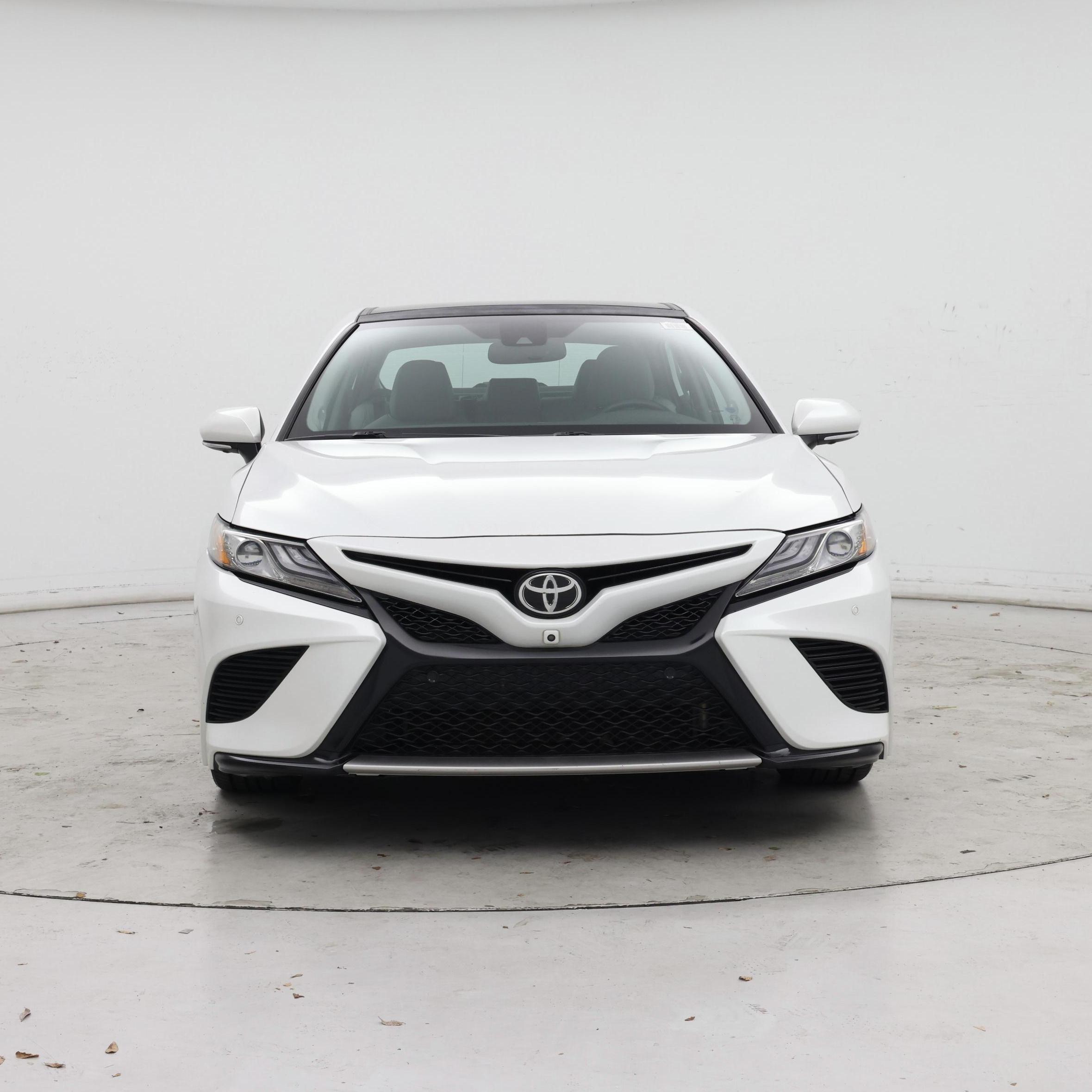 Thumbnail: 2019 Toyota Camry - 5