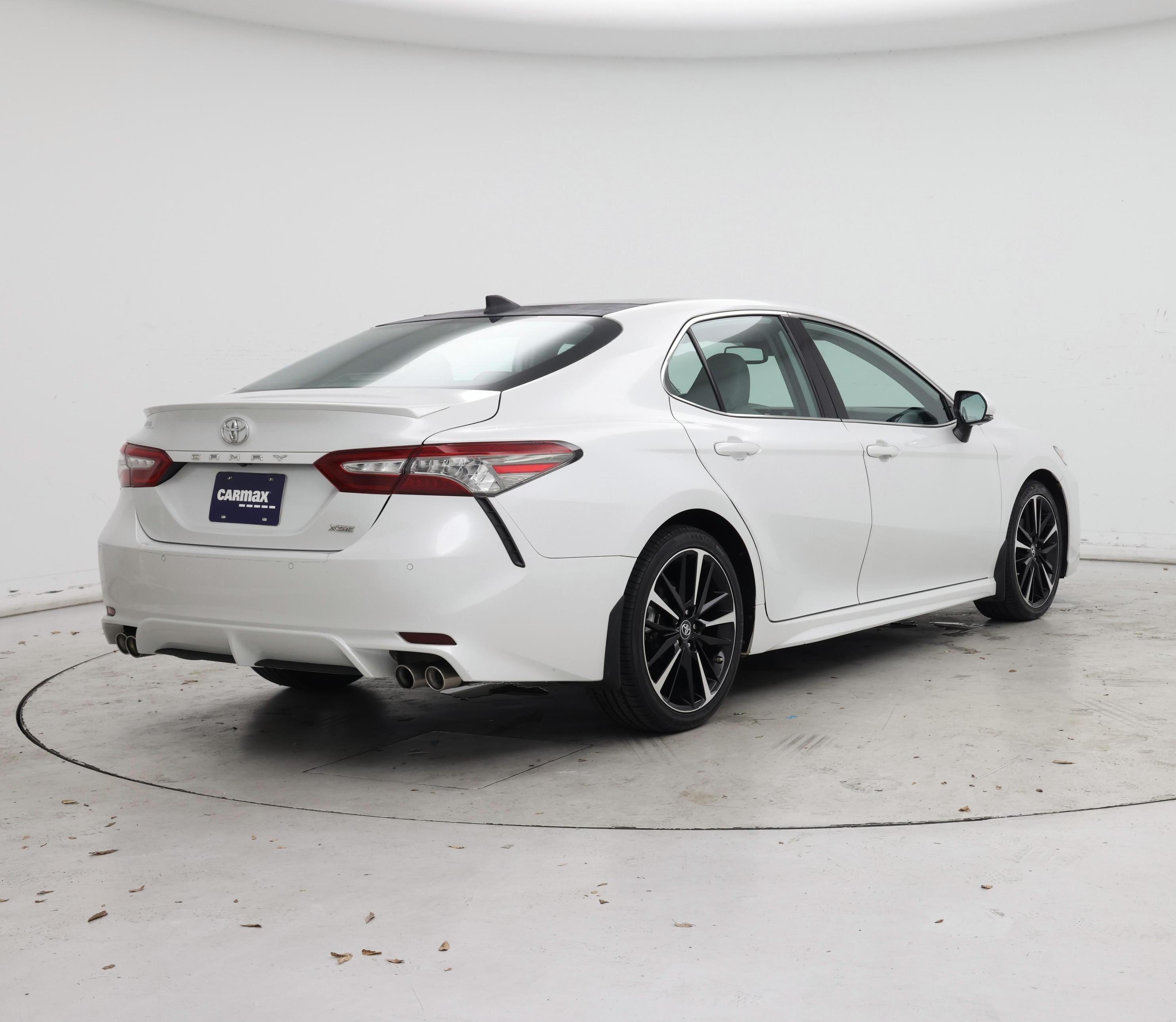 Thumbnail: 2019 Toyota Camry - 8