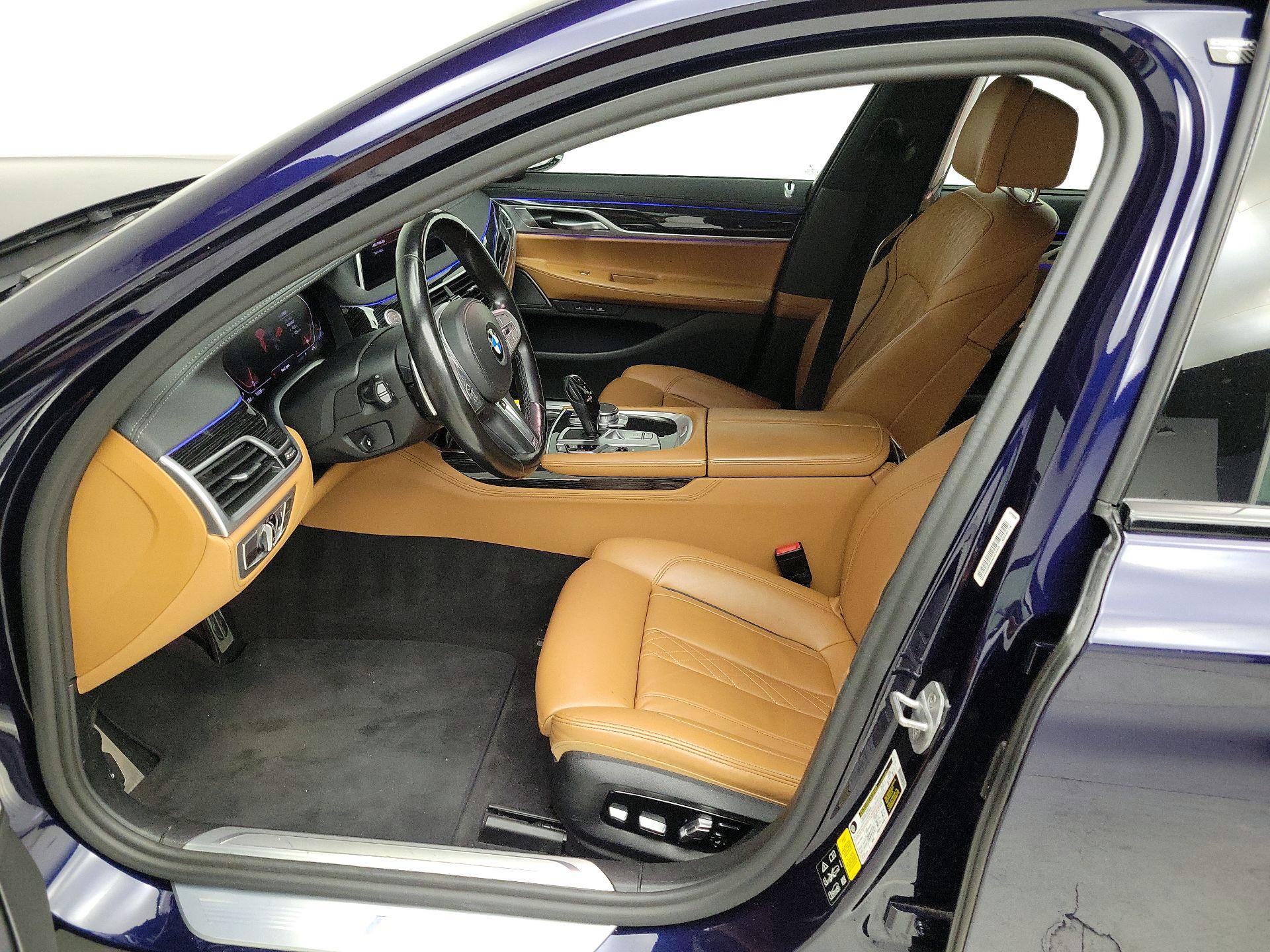 Thumbnail: 2021 BMW 7 Series - 11