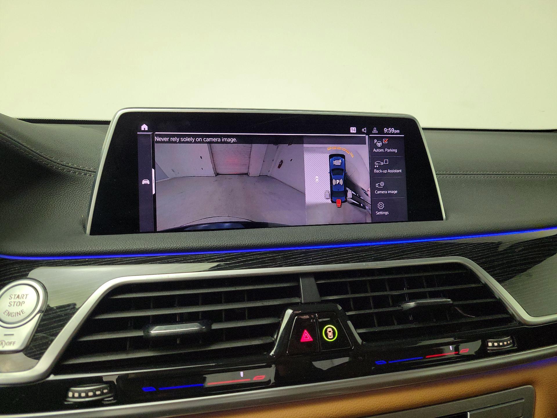 Thumbnail: 2021 BMW 7 Series - 14