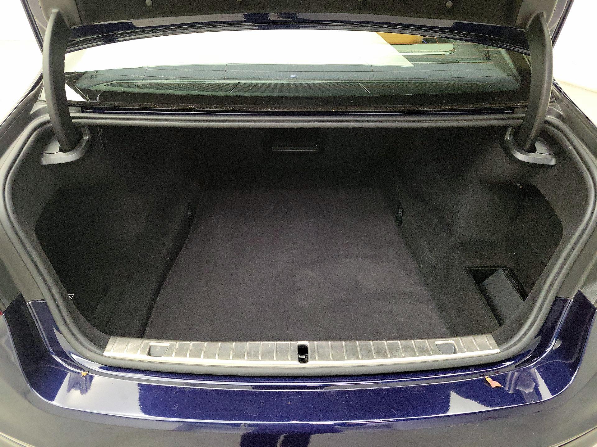 Thumbnail: 2021 BMW 7 Series - 20