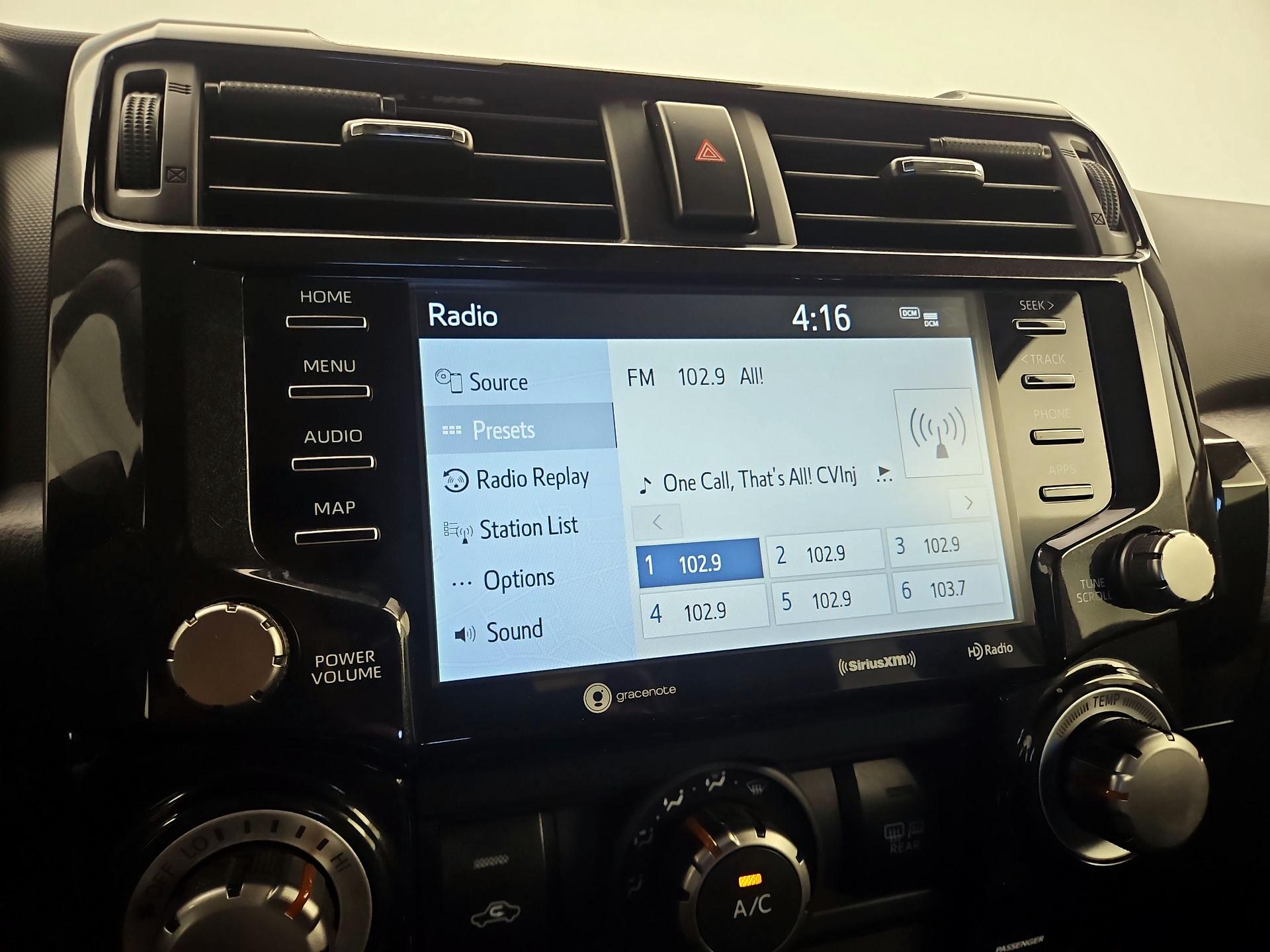 Thumbnail: 2020 Toyota 4Runner - 16