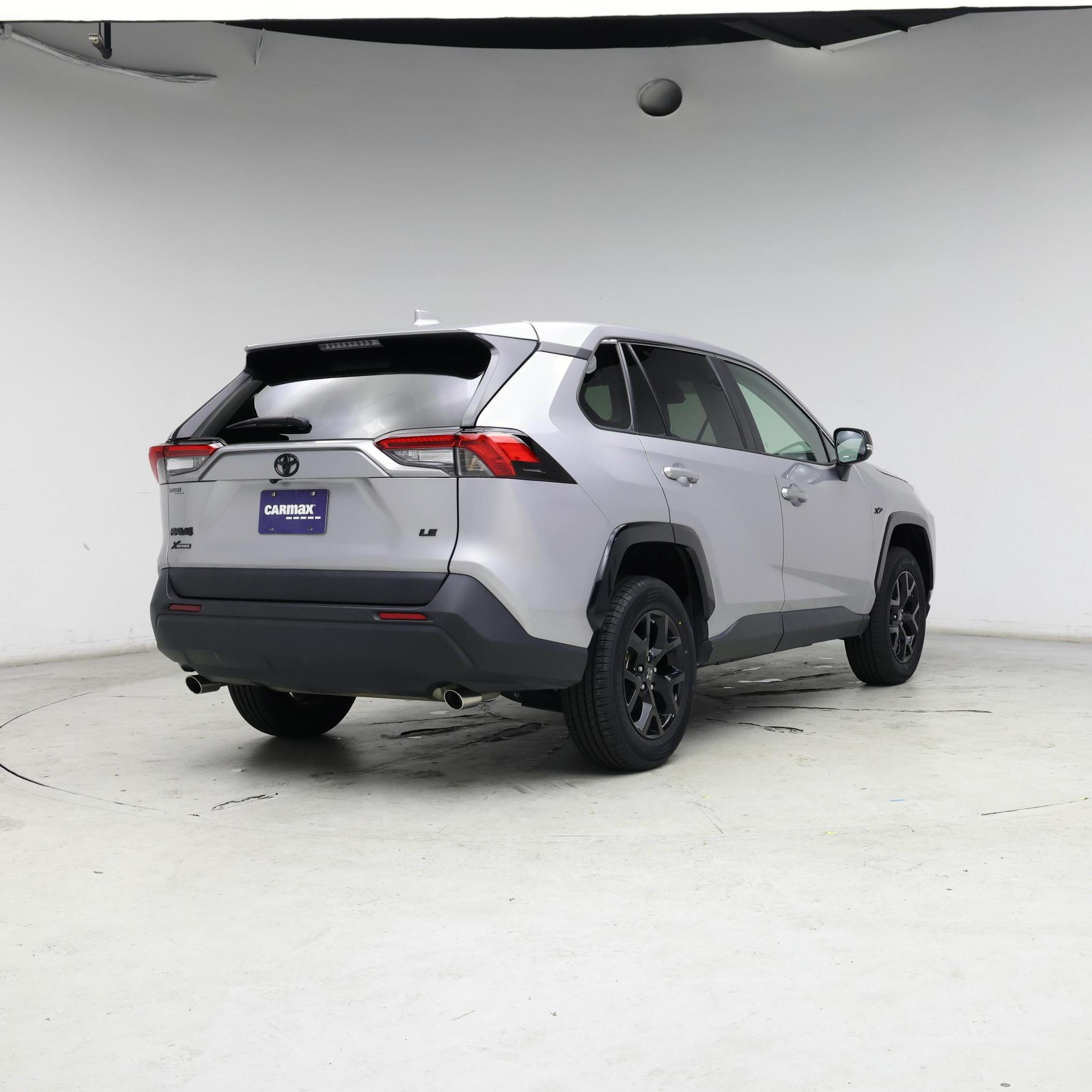 Thumbnail: 2023 Toyota RAV4 - 8