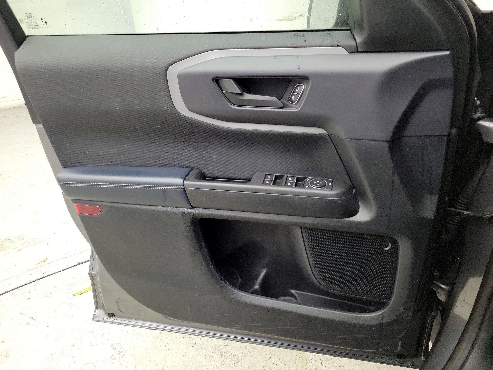 Thumbnail: 2021 Ford Bronco Sport - 12