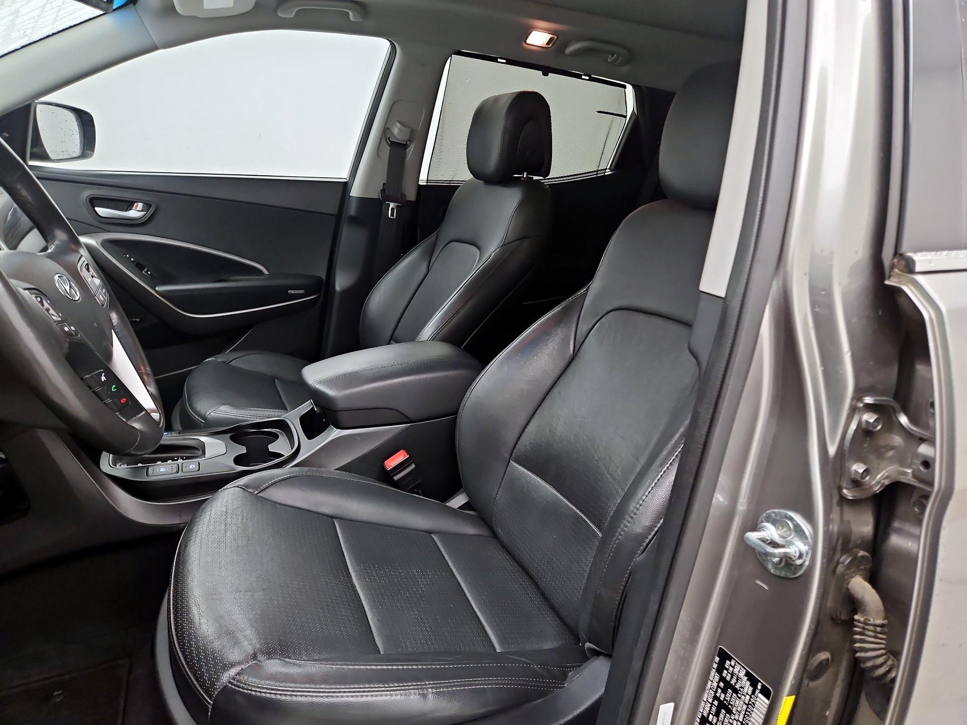 Thumbnail: 2016 Hyundai Santa Fe - 11