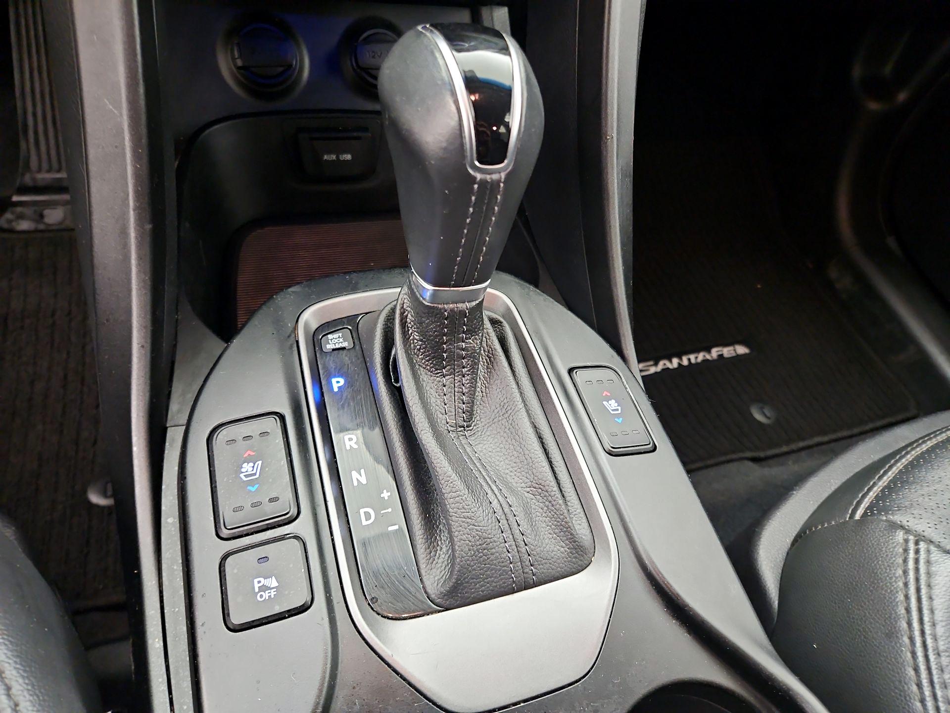 Thumbnail: 2016 Hyundai Santa Fe - 17