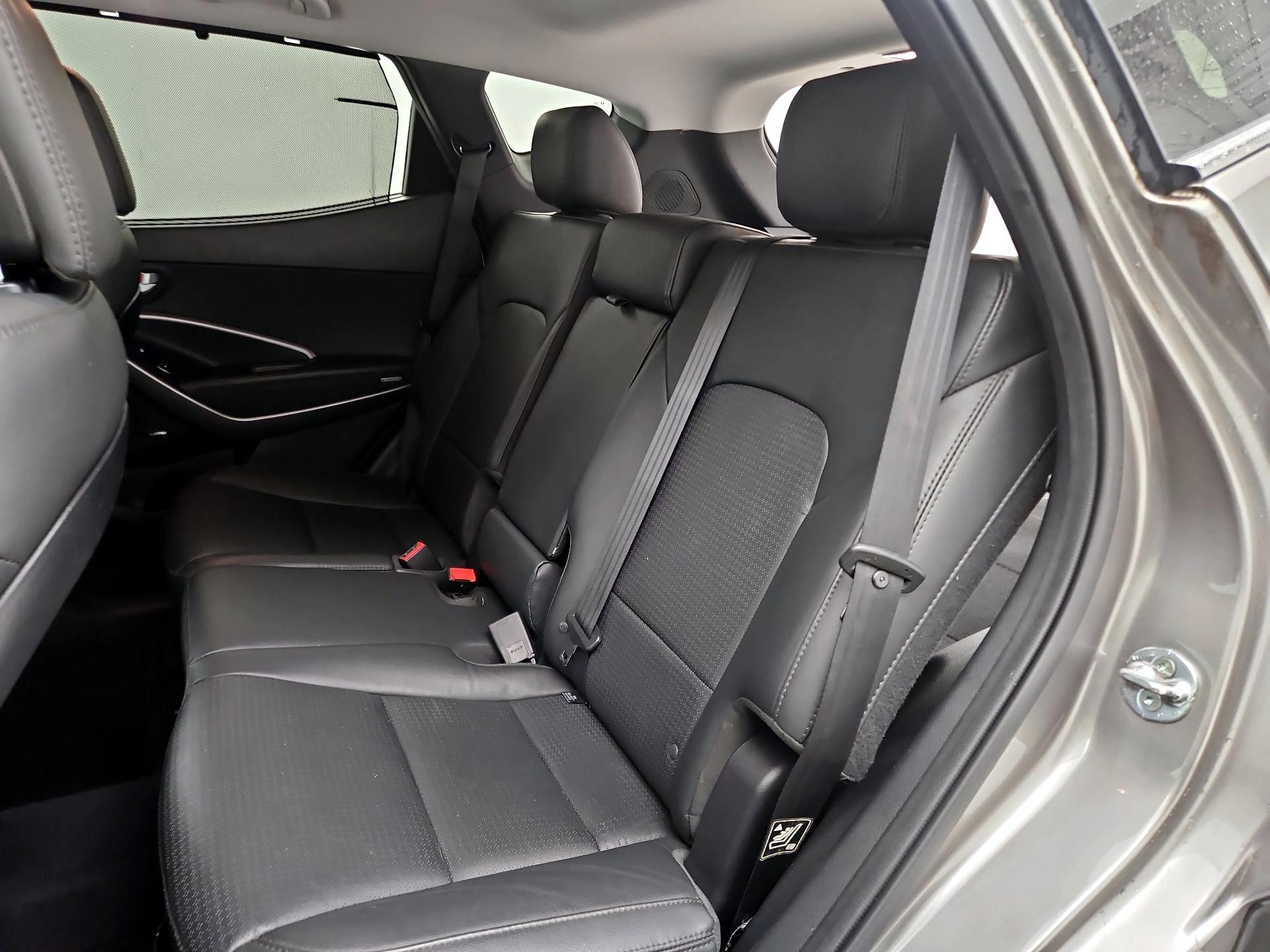 Thumbnail: 2016 Hyundai Santa Fe - 20