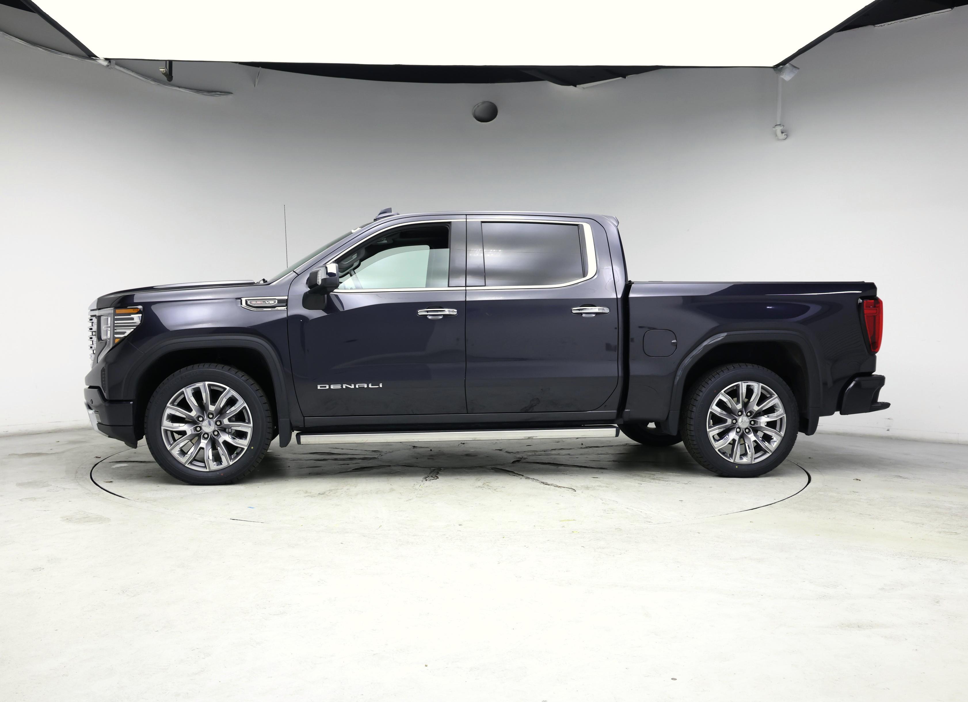 Thumbnail: 2024 GMC Sierra 1500 - 3