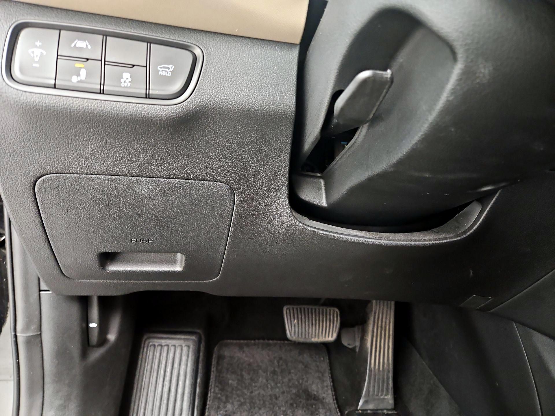Thumbnail: 2019 Hyundai Santa Fe - 13