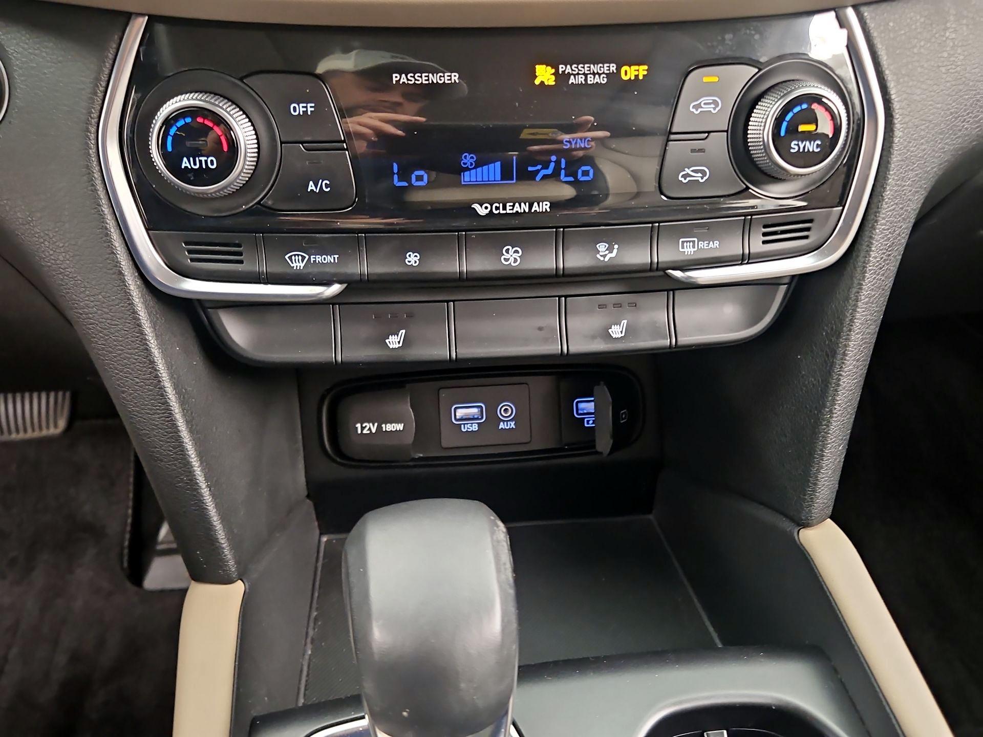 Thumbnail: 2019 Hyundai Santa Fe - 16