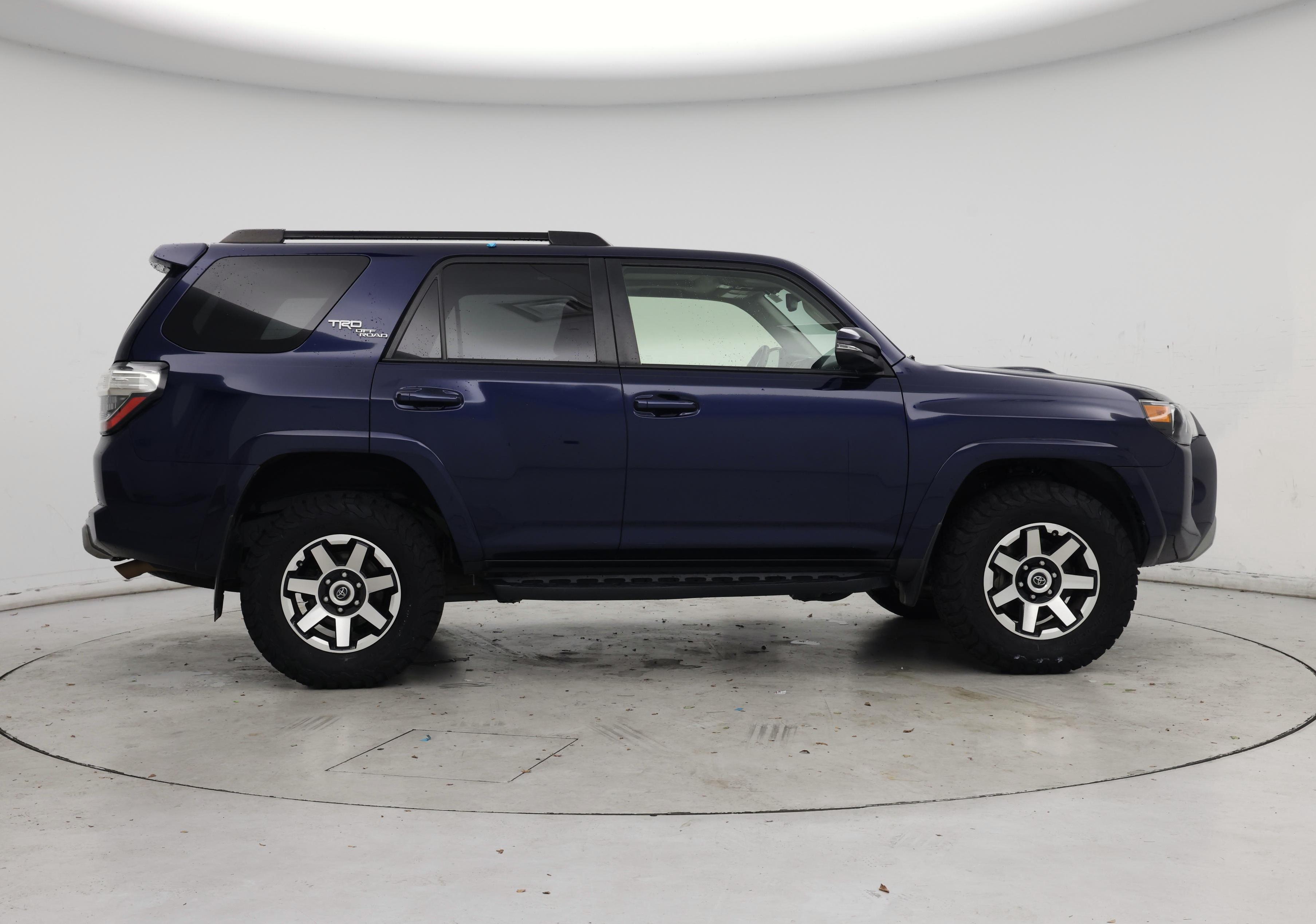 Thumbnail: 2021 Toyota 4Runner - 7