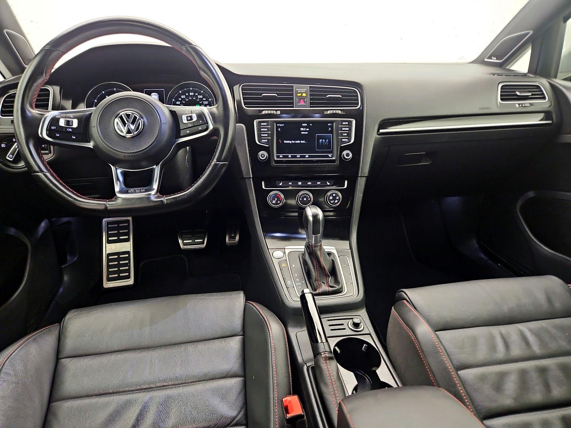 Thumbnail: 2017 Volkswagen Golf - 9