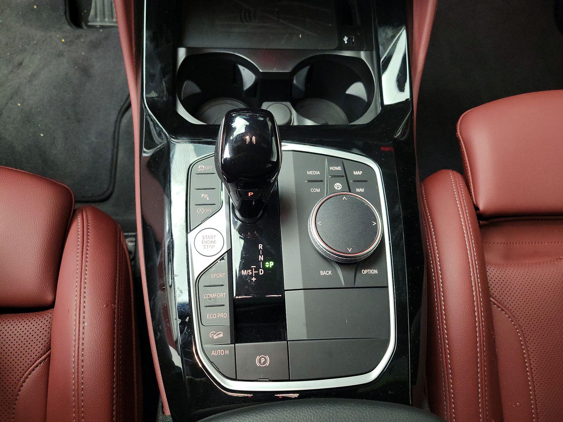 Thumbnail: 2025 BMW X4 - 18