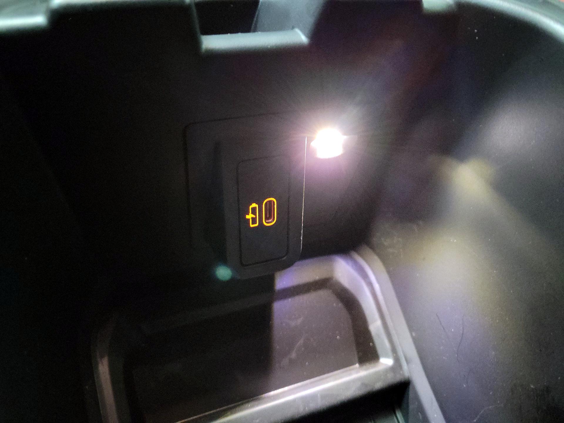 Thumbnail: 2025 BMW X4 - 19