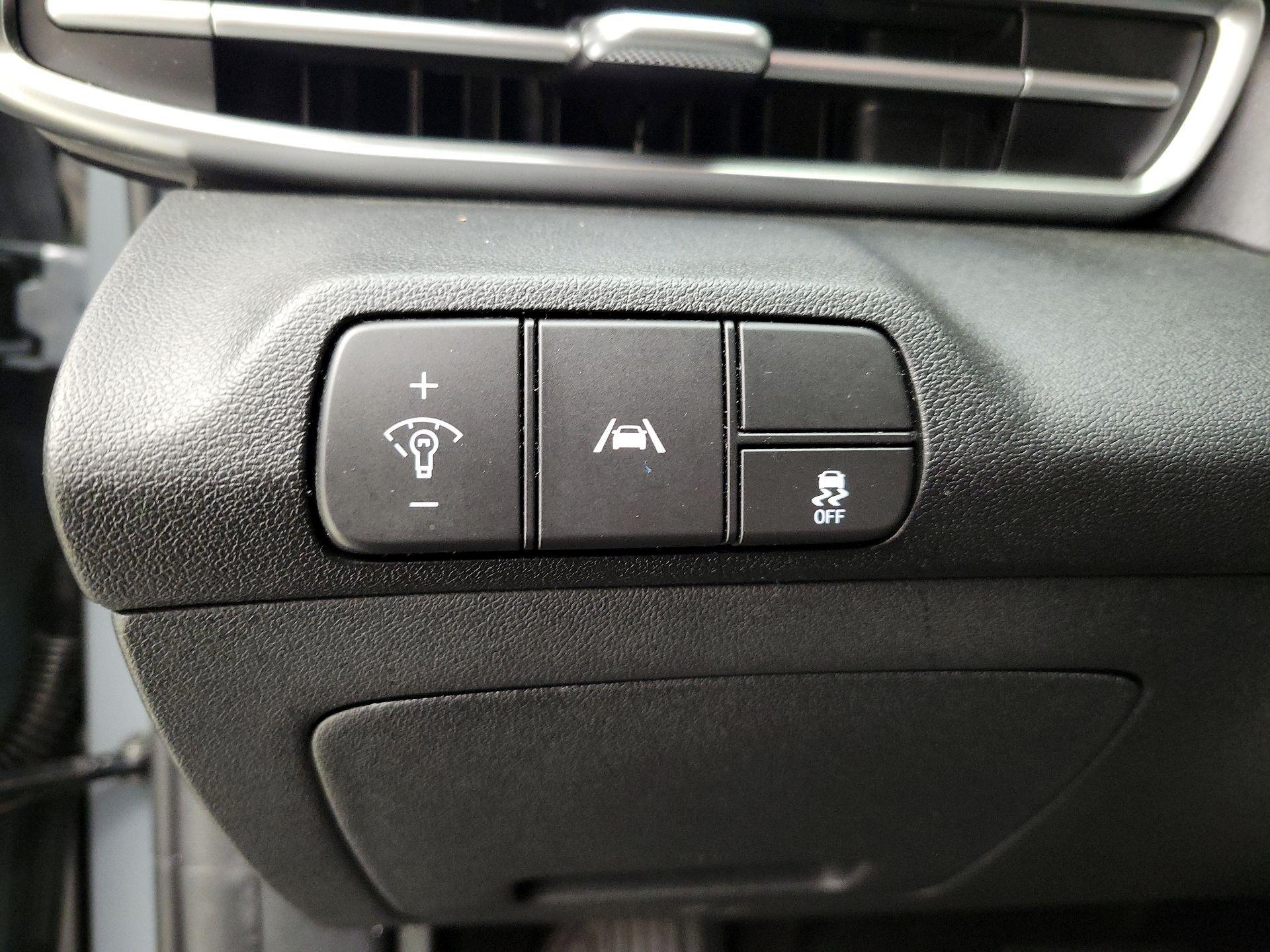 Thumbnail: 2022 Hyundai Elantra - 13