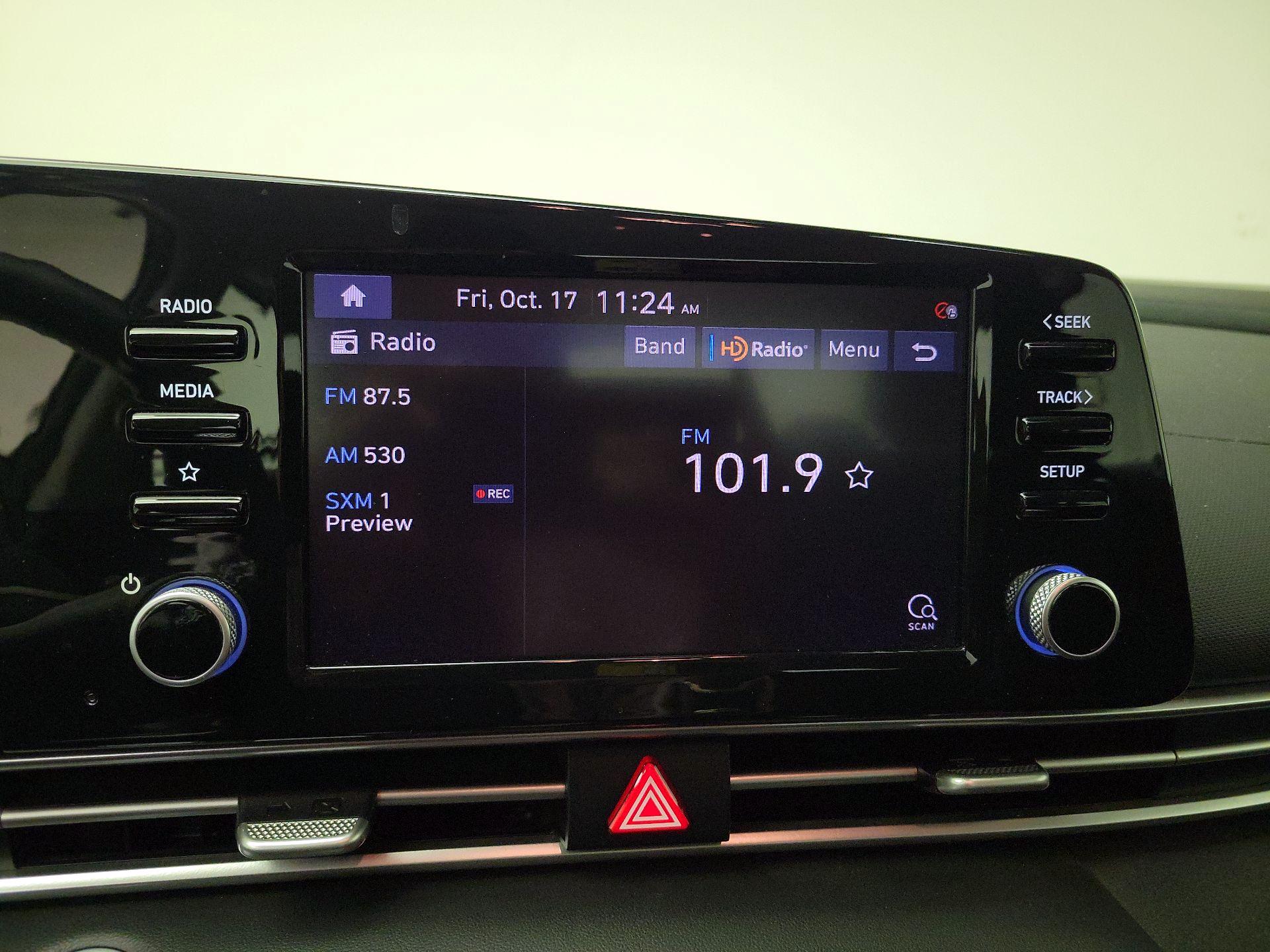 Thumbnail: 2022 Hyundai Elantra - 15