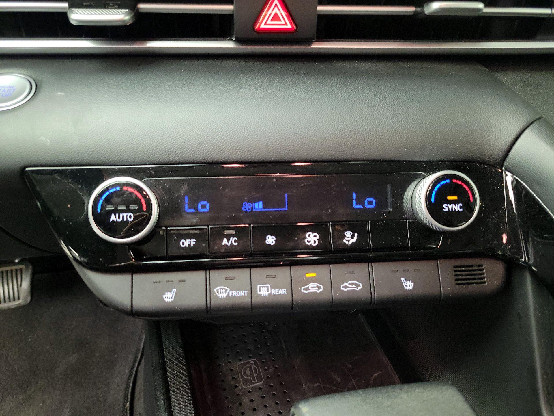 Thumbnail: 2022 Hyundai Elantra - 16