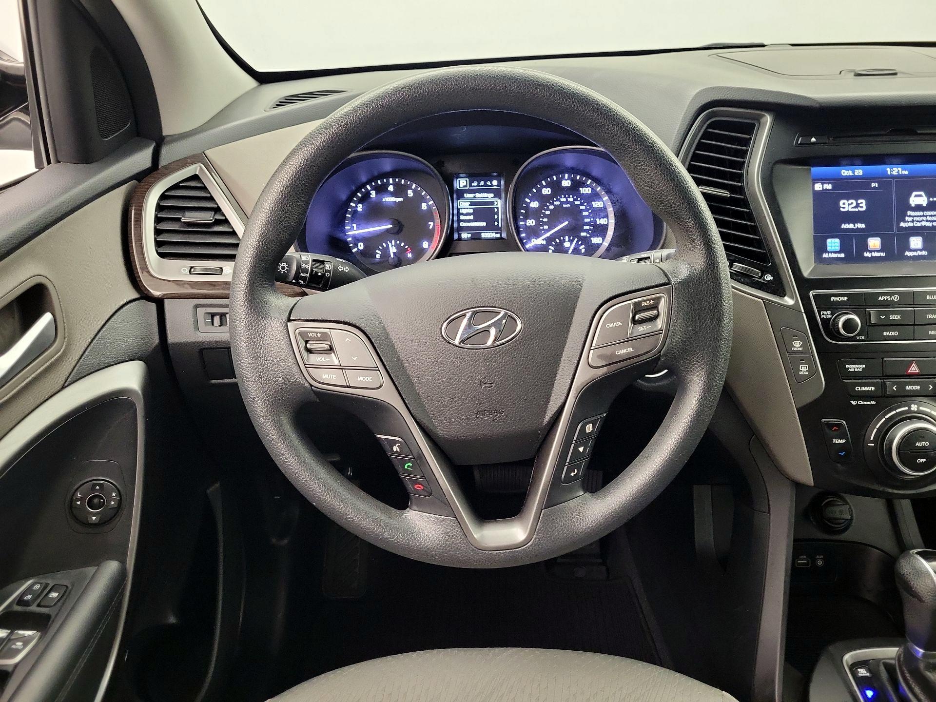 Thumbnail: 2018 Hyundai Santa Fe - 10