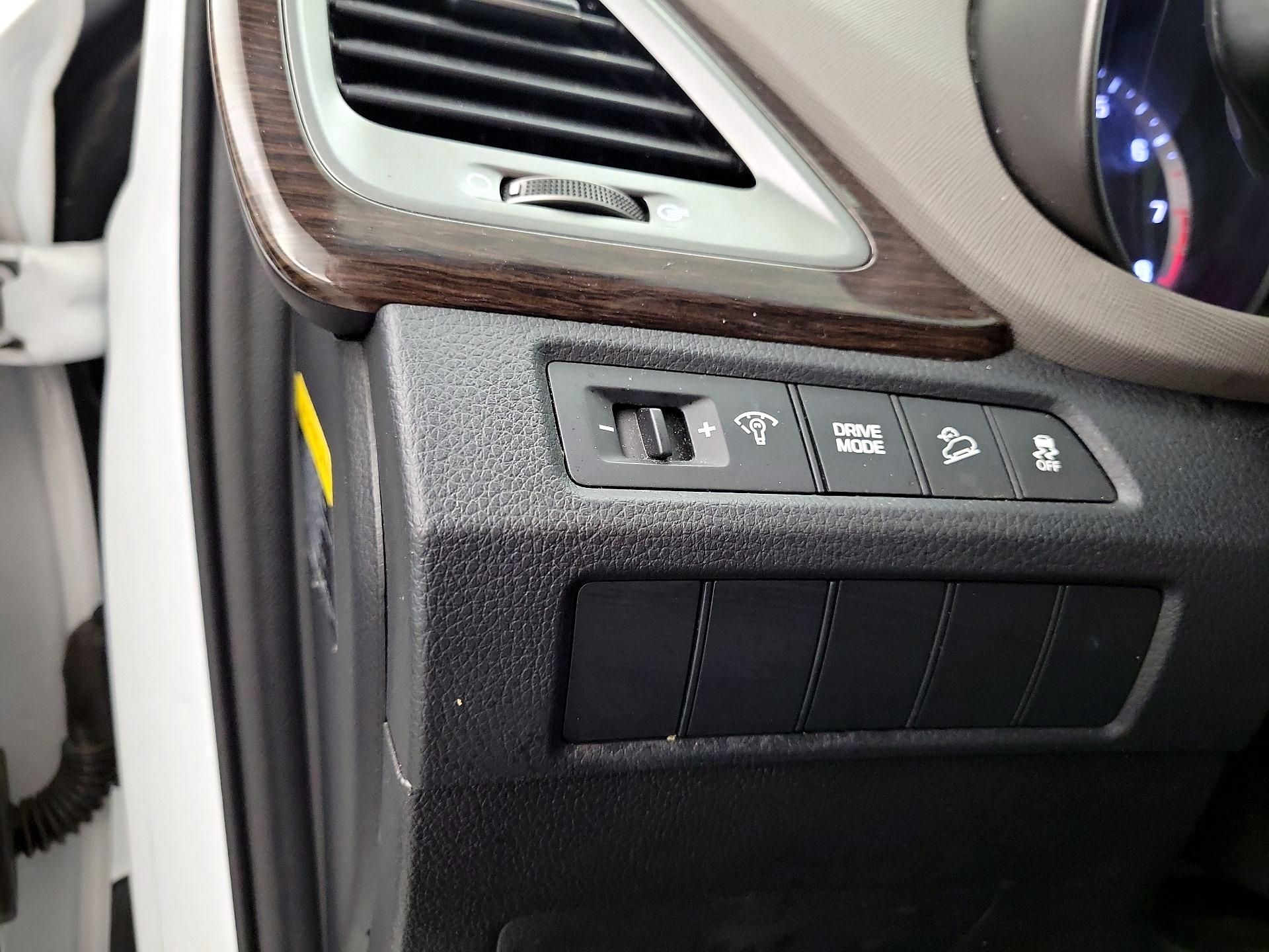 Thumbnail: 2018 Hyundai Santa Fe - 13