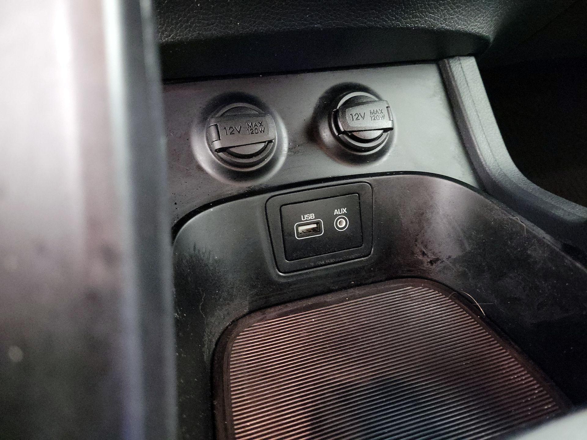 Thumbnail: 2018 Hyundai Santa Fe - 18